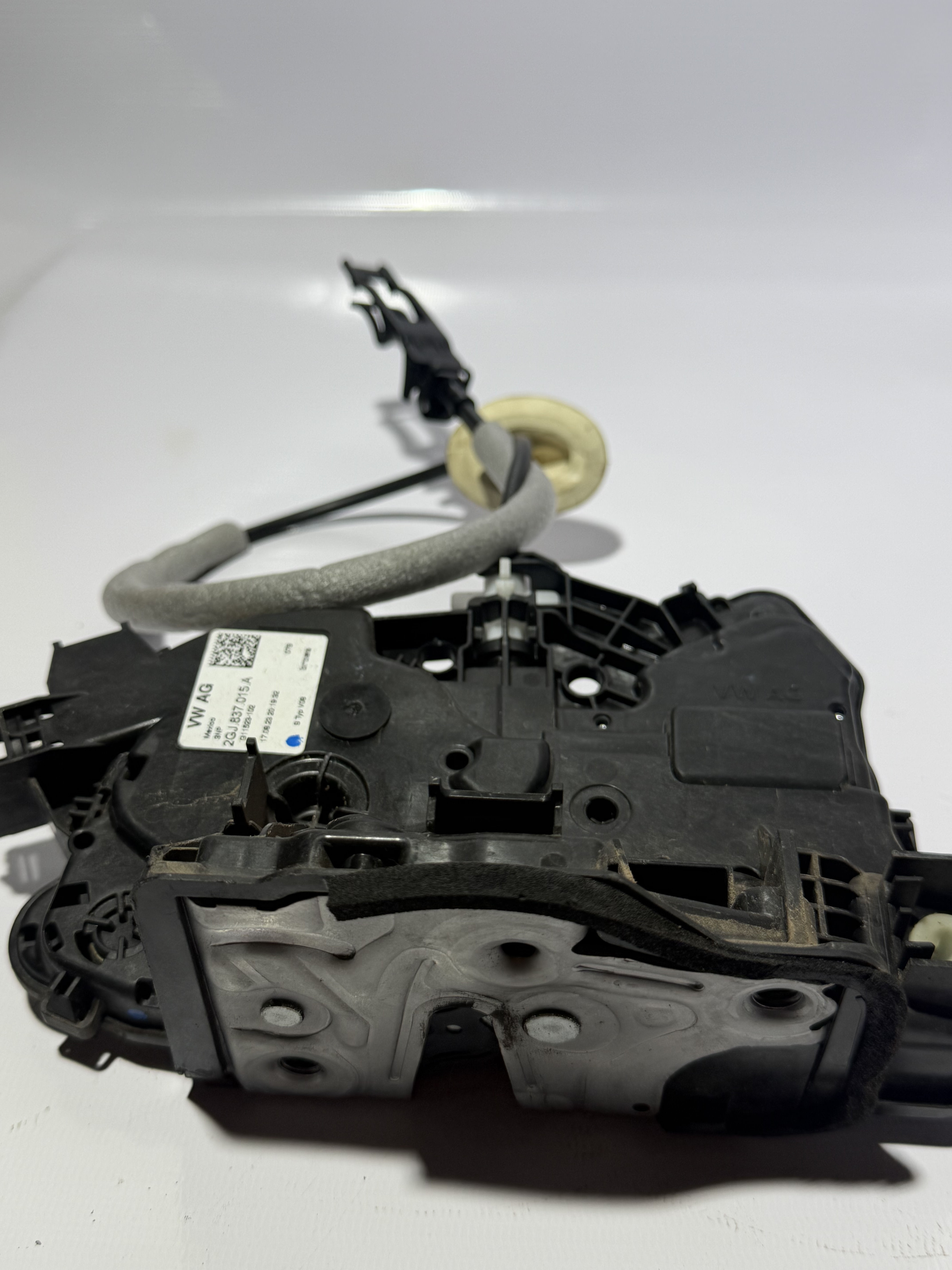 Fechadura Dianteira Esquerda VW Polo Track 2GJ837015A - Imagem 3