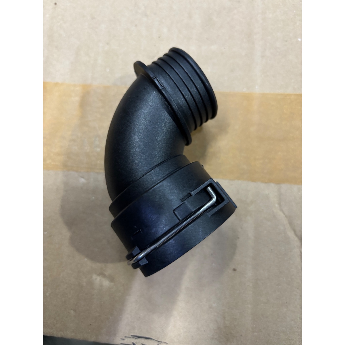 Tubo Conexão Mangueira Superior Jetta Preto - Imagem 2