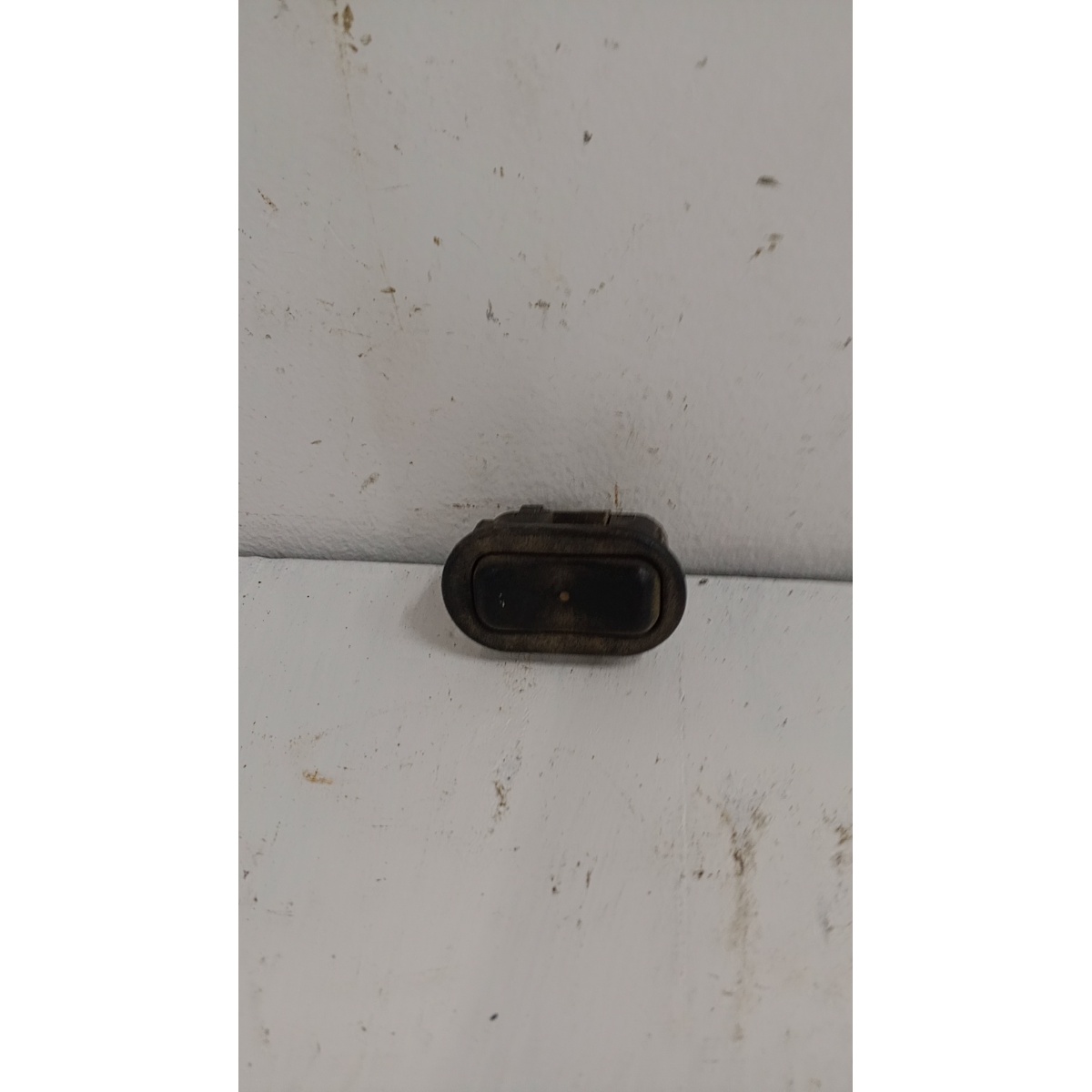 Botão Simples Vidro Elétrico Gm Astra 1999/11 93315930 - Imagem 3