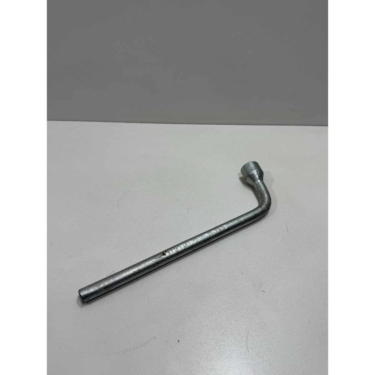 Chave De Roda Vw Polo Virtus T-cros (usado) 5w0012219k