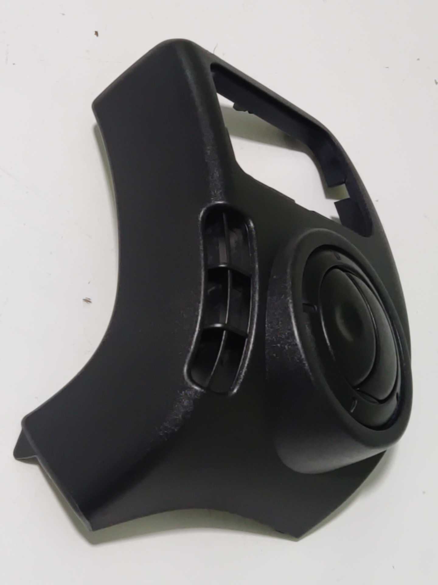 Acabamento Difusor de Ar Direito Master 2014 A 2022 - Imagem 2