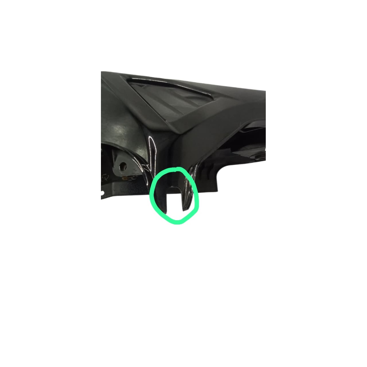 Carenagem Traseira Esquerda FZ 250 2018-2024 Original Avaria - Imagem 4