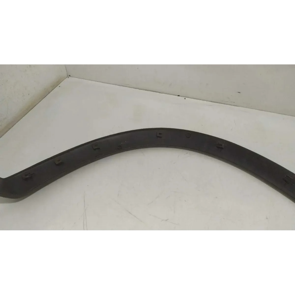 Moldura Acabamento Para-Lama L Direit Gm Corsa 96/02 (Usad) - Imagem 2