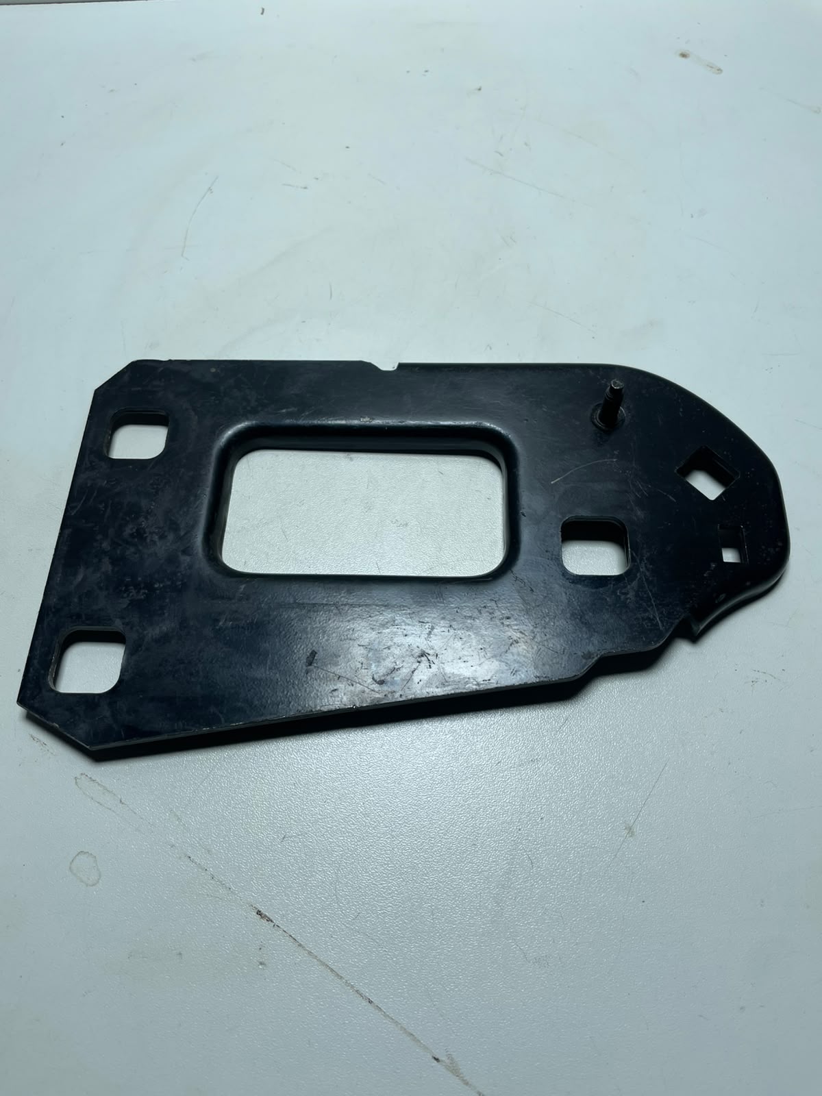 Suporte Esq Radiador Audi A4 2010 8k0805499