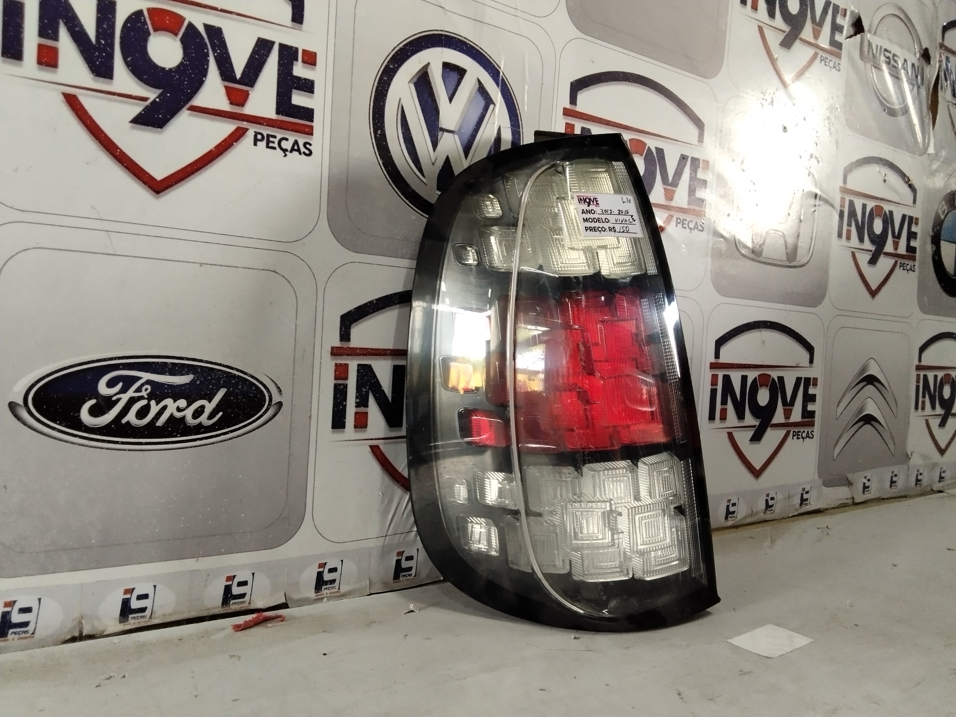 Lanterna Traseira Esquerda Fiat Uno Vivace - Imagem 2