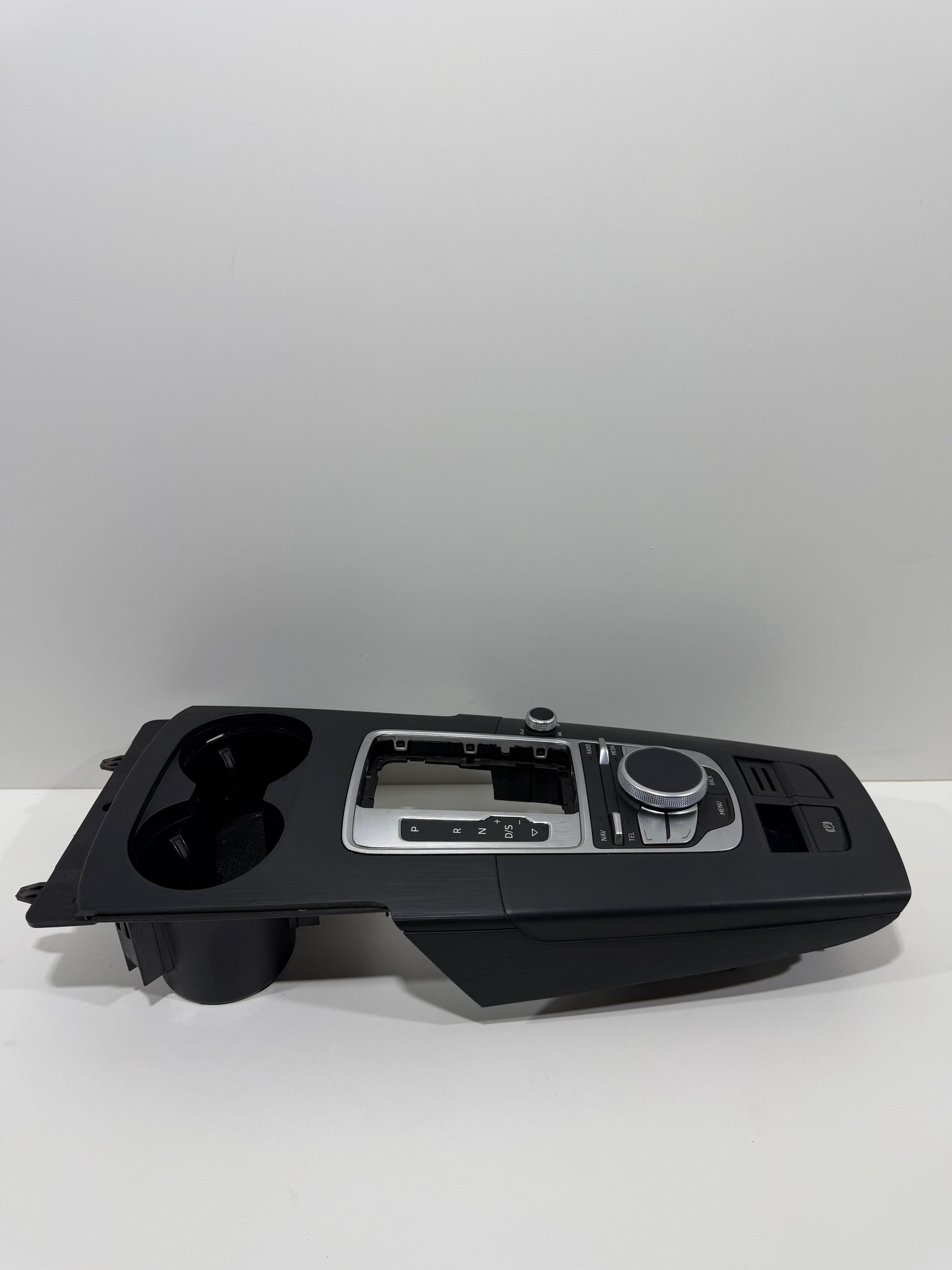 Acabamento Porta Copos Audi A3 Sedan 8V1864261C - Imagem 5