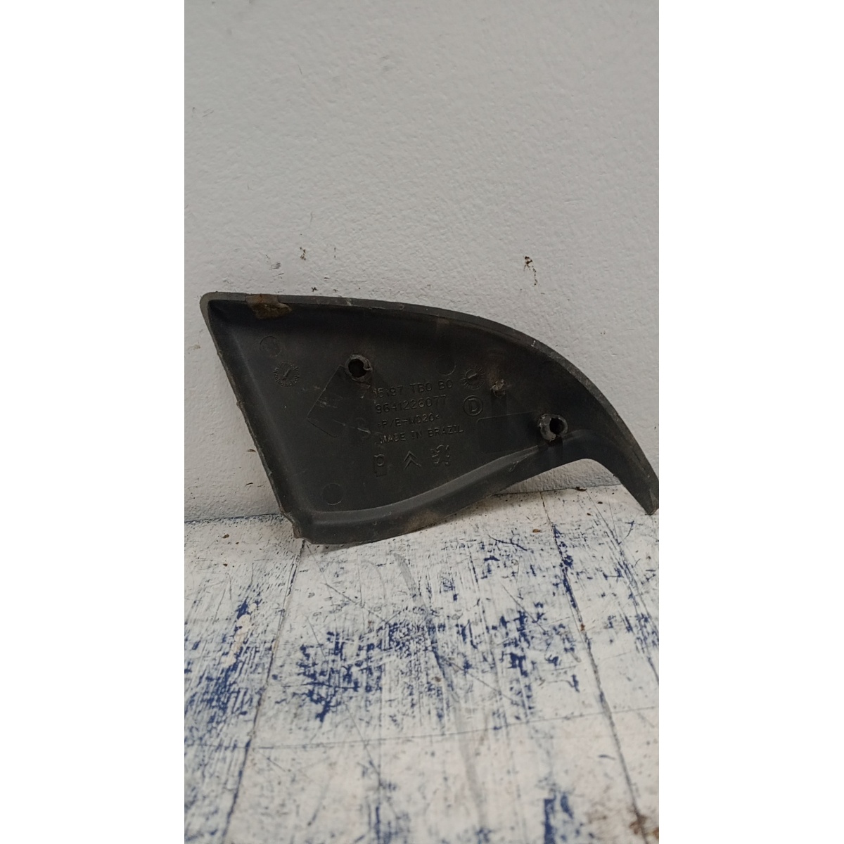 Moldura Retrovisor Interno Lado Direito Citroen C3 03 A 16 Preto - Imagem 2
