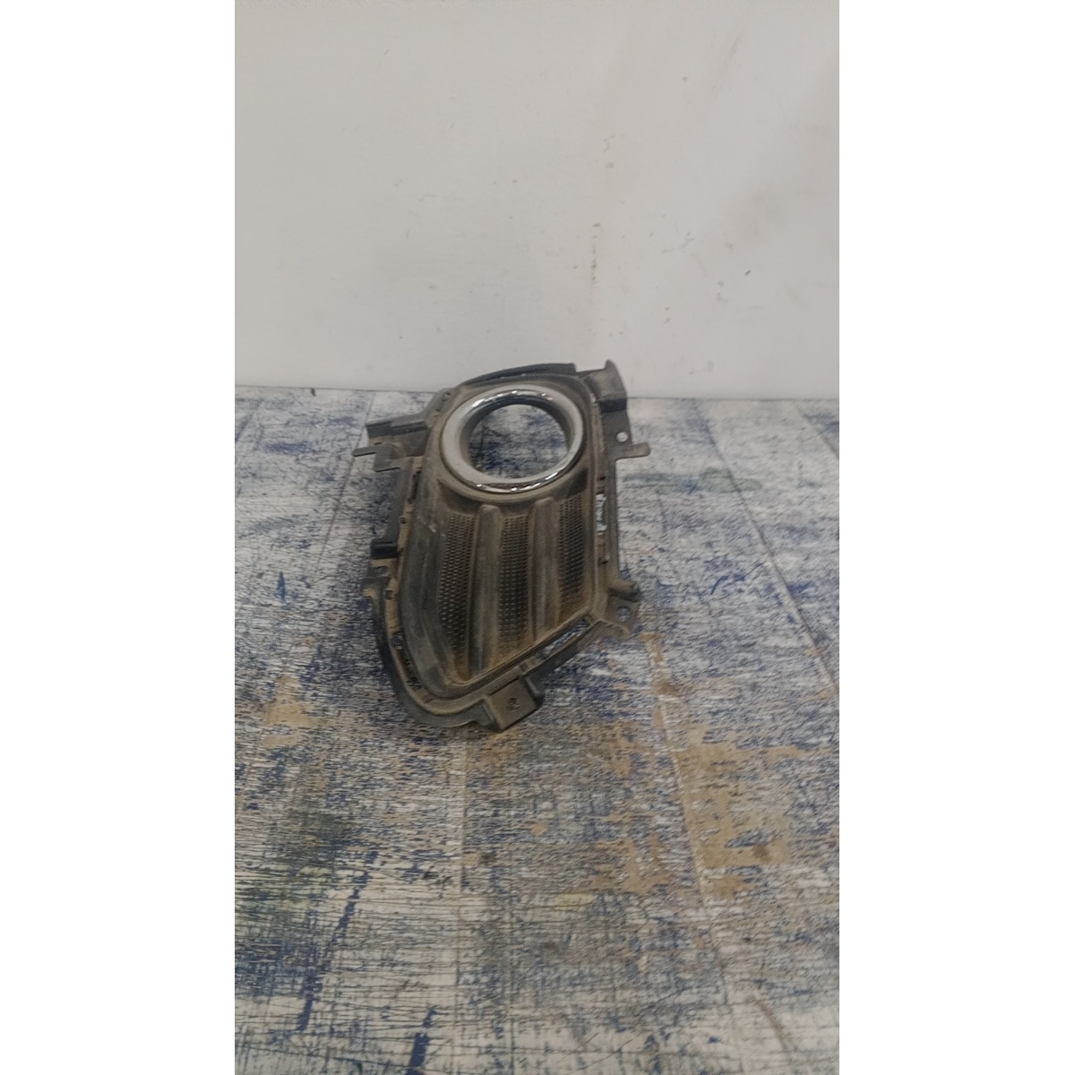 Moldura Do Farol De Milha Lado Direito Ford Fusion - Imagem 2