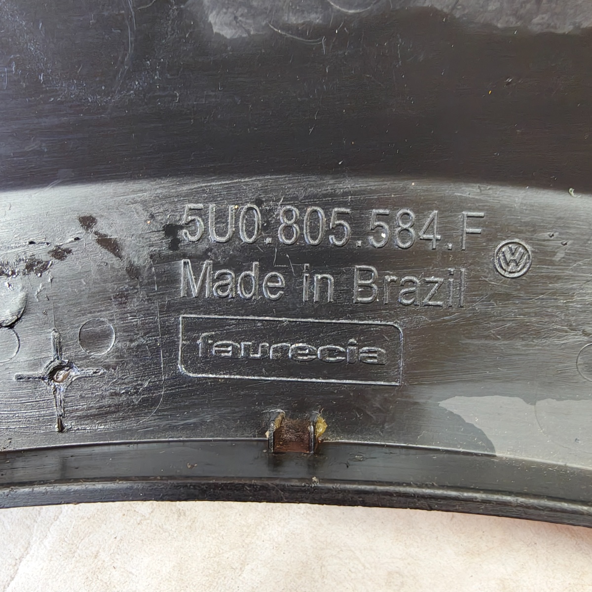 Moldura Parachoque Dianteiro Direito Saveiro G6 2014 2015 16 Preta - Imagem 6