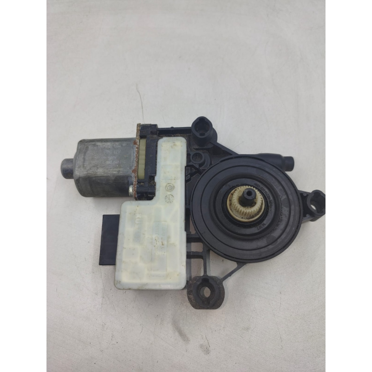 Motor Maquina Vidro Tras Dir Virtus polo 0130822694 (Usado) - Imagem 5