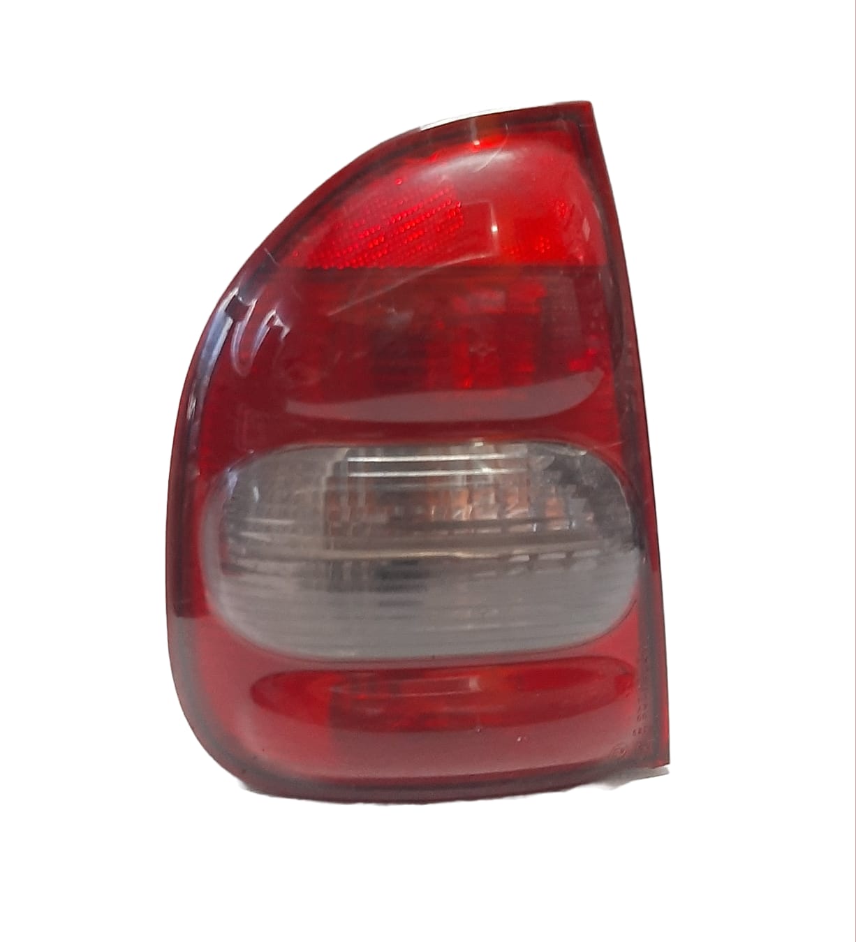 LANTERNA TRASEIRA CORSA CLASSIC 2000/2010 LE USADA @