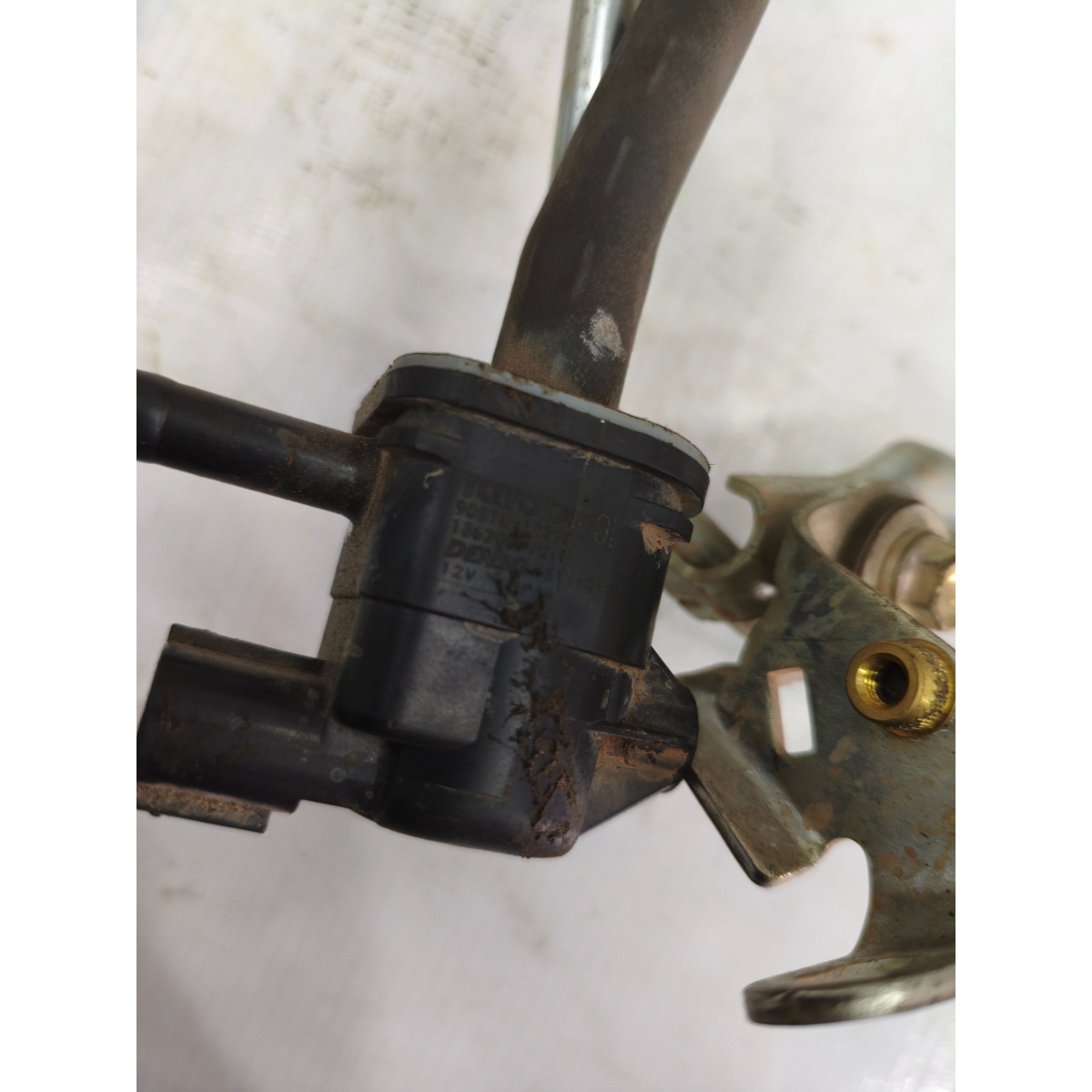 Valvula Canister C/Mangueira Corolla 2.0 14 A 19 9091012276 - Imagem 2