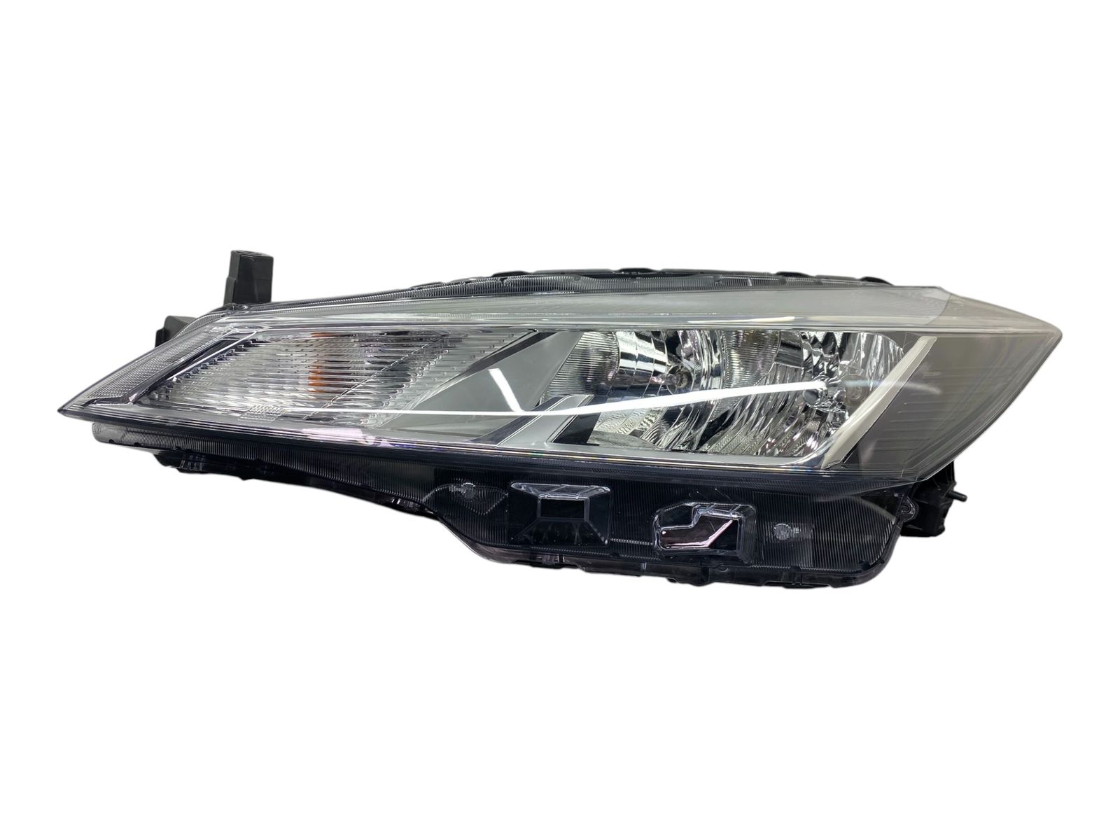 Farol Dianteiro Esquerdo Nissan Kicks 2022 2024 Importado Esquerdo/motorista