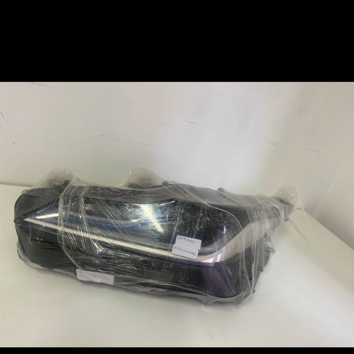 Farol Esquerdo Corolla Hibrido Azul 2024