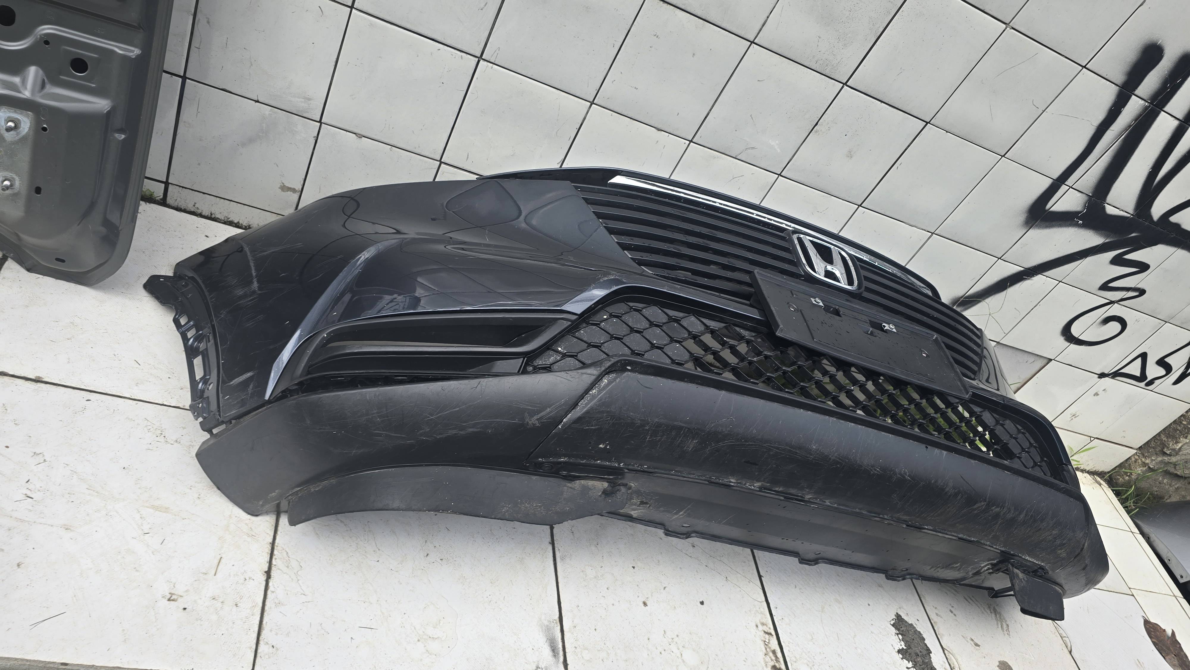 Para-choque Dianteiro Rampage 2025 - Imagem 3