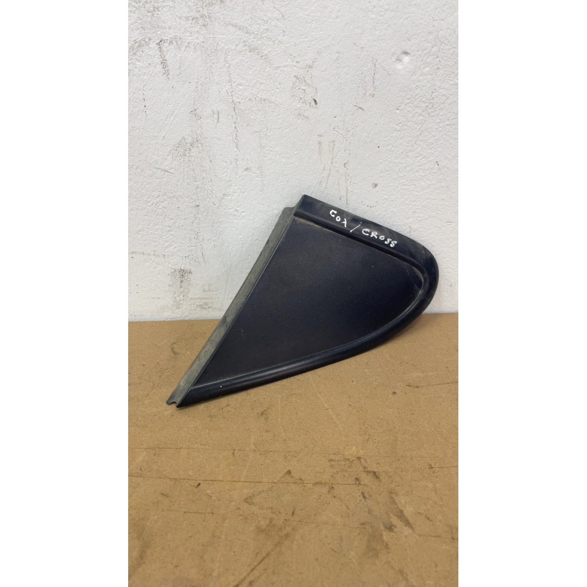 Acabamento Retrovisor Lado Esquerdo Vw Crossfox 1.6 Preto