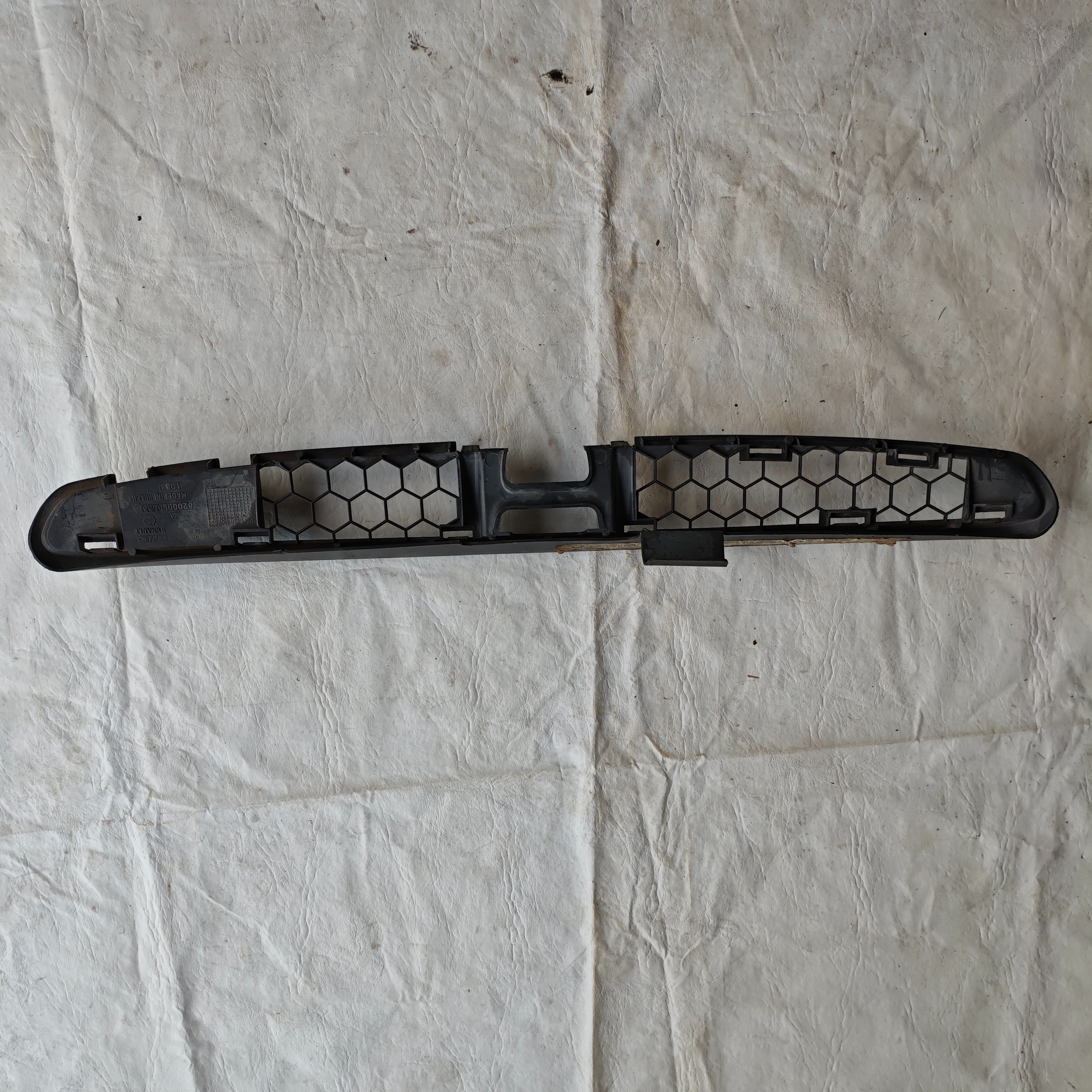 Moldura Grade Frontal Renault Clio 2000 - Imagem 5