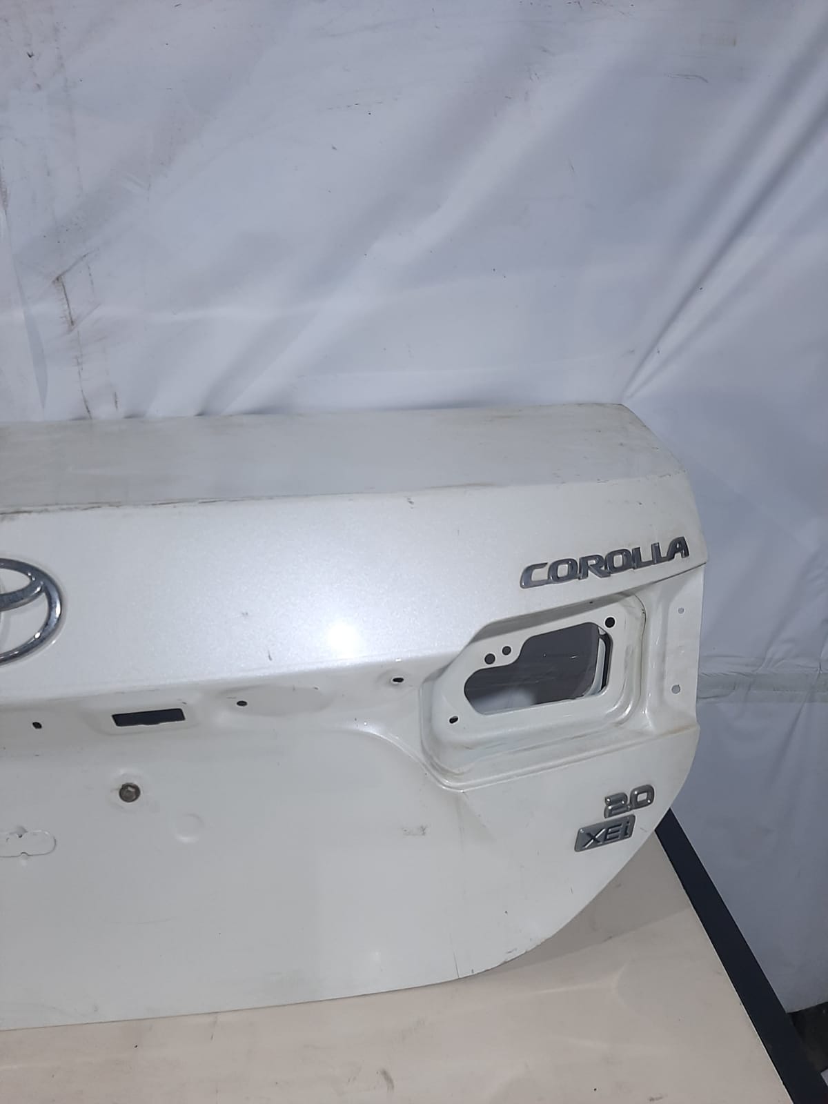 TAMPA TRASEIRA COROLLA XEI 2.0 2015 (BRANCO) - Imagem 3