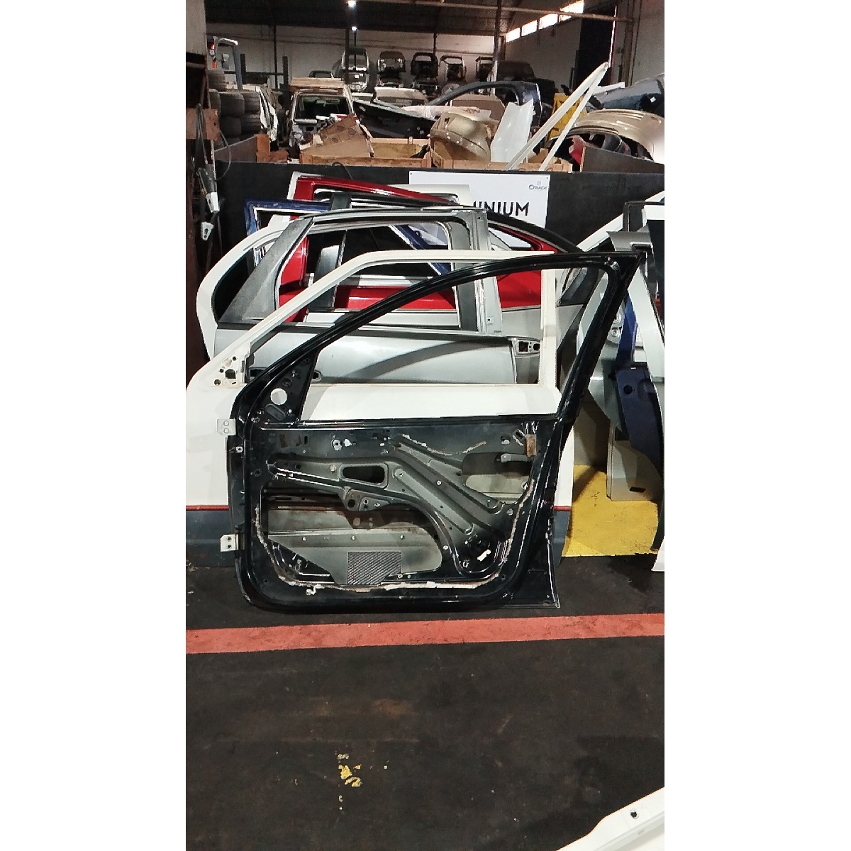 Porta Dianteira Direita Peugeot 207 - Imagem 2