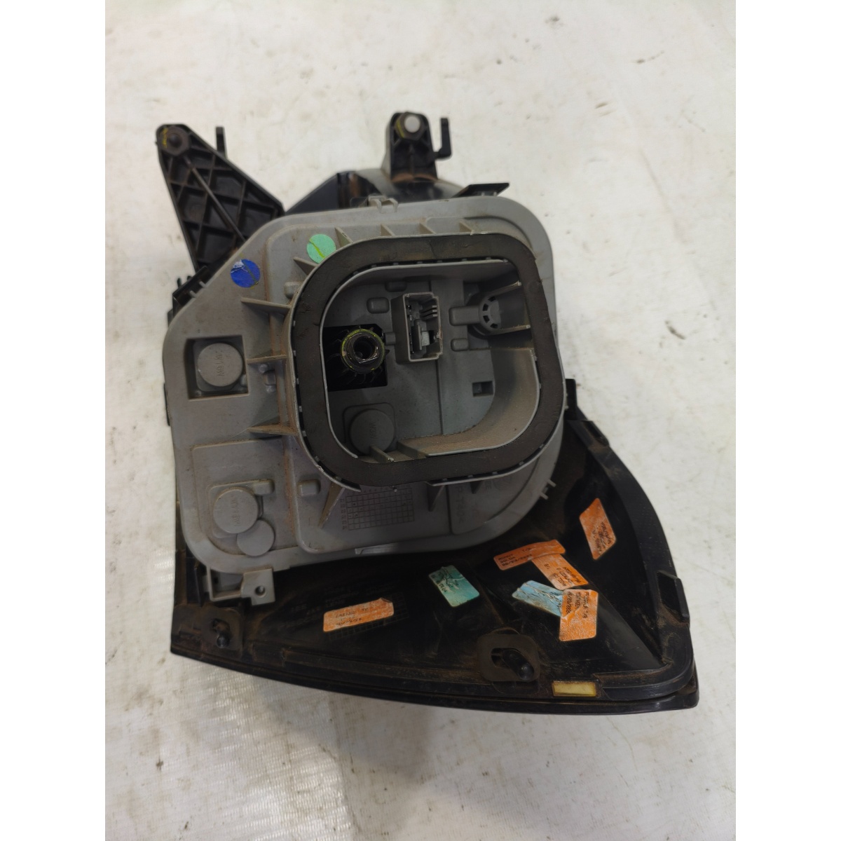 Lanterna Traseira Esquerda Polo Track Mpi Tsi 23 A 26 6Ea945 - Imagem 8