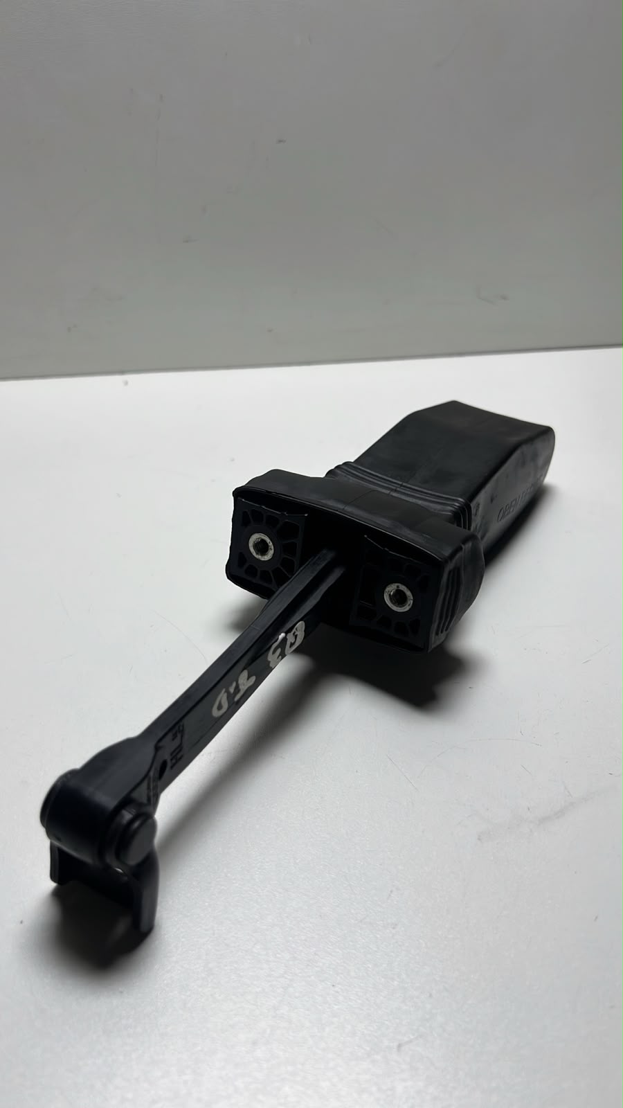 Limitador Porta Traseira Esq Audi Q3 2014 8u0839249d