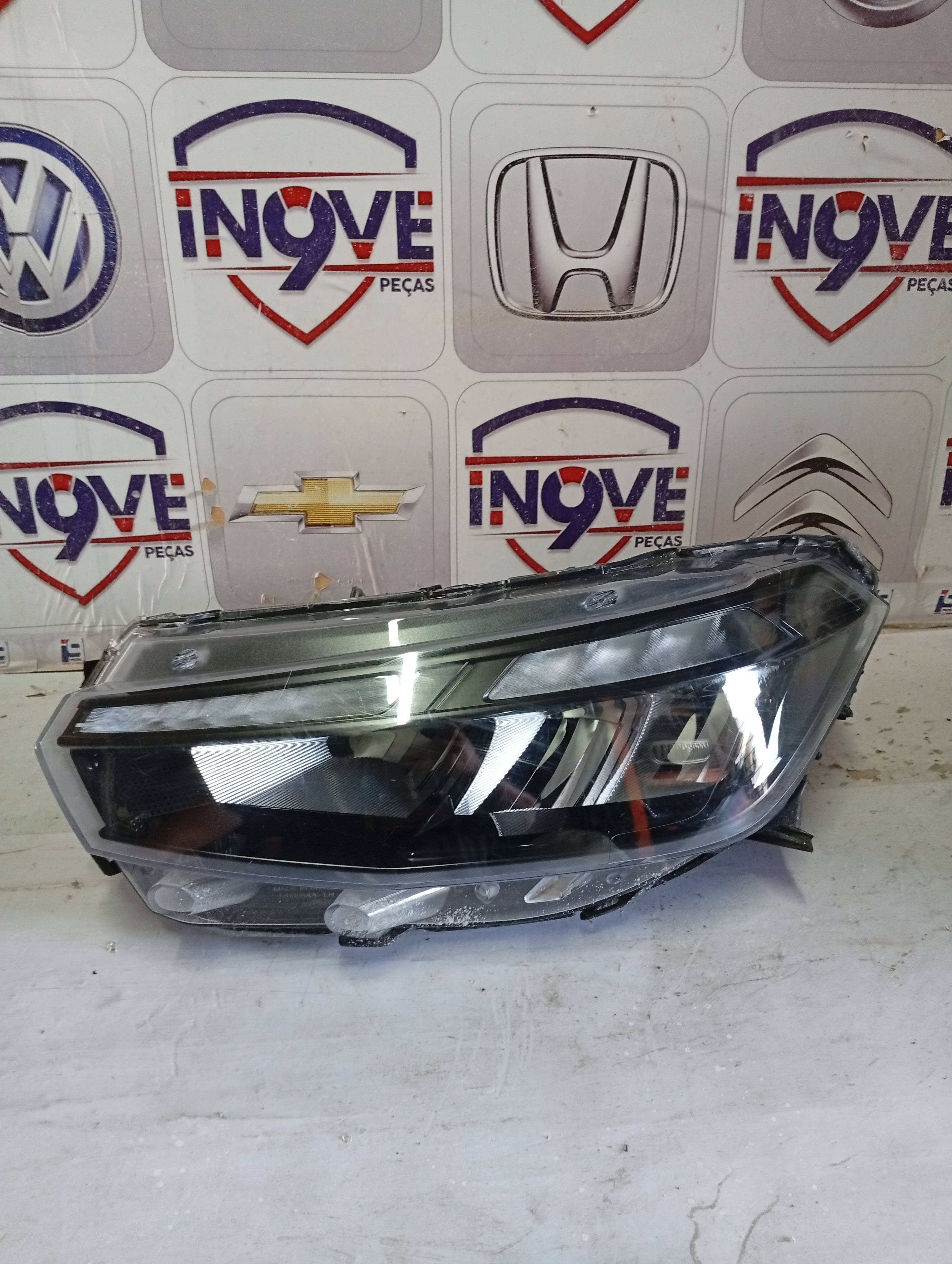 Farol Esquerdo Volkswagen Tera