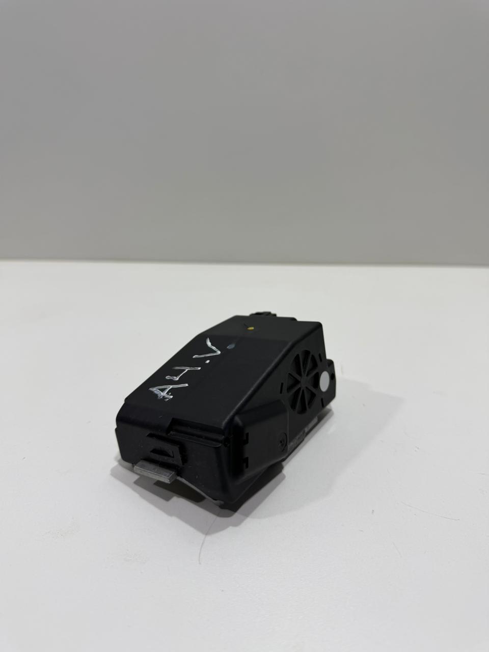 Modulo Trava Da Ignição Audi A4 Avant 2009 A 2015 Original - Imagem 4