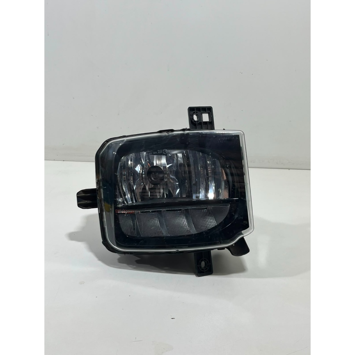 Farol Milha Auxiliar Direito Led T-cross 2gp941662 (usado)