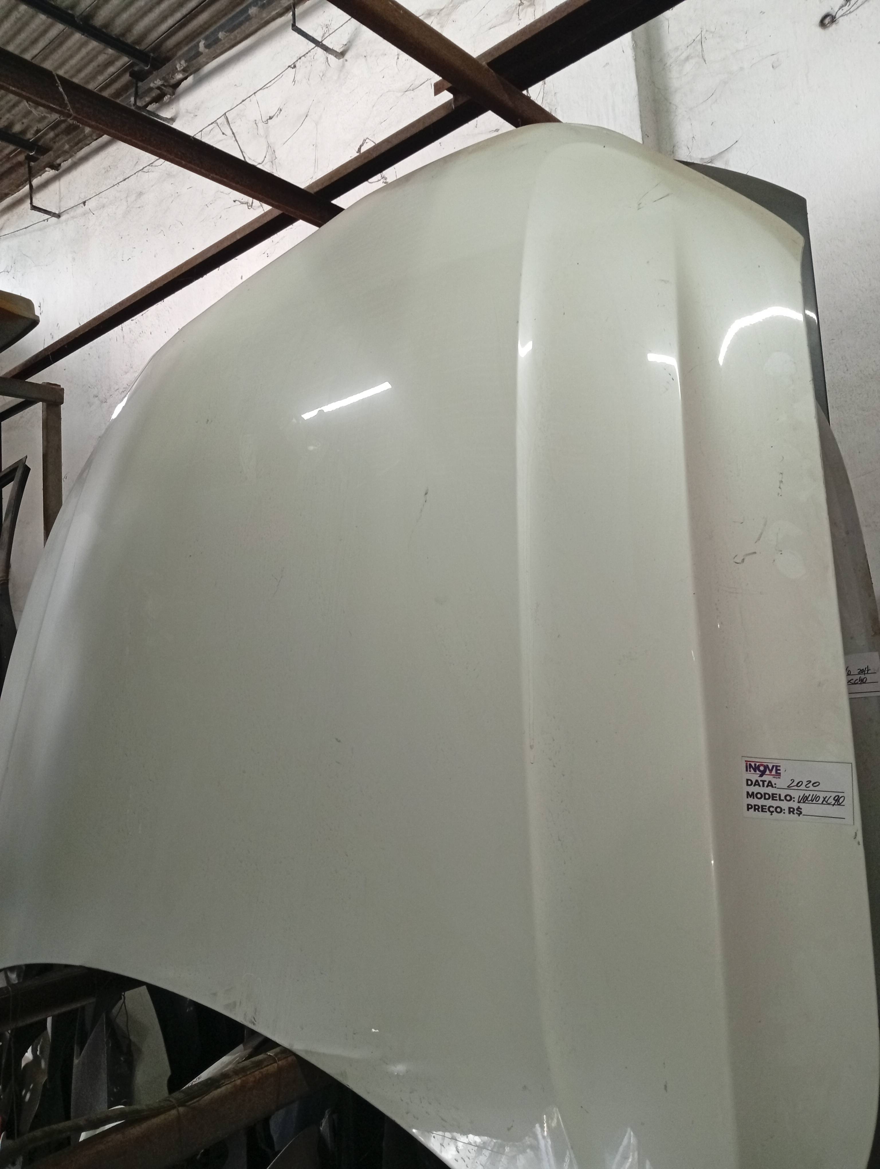 Capô Volvo XC90 2020 - Imagem 2