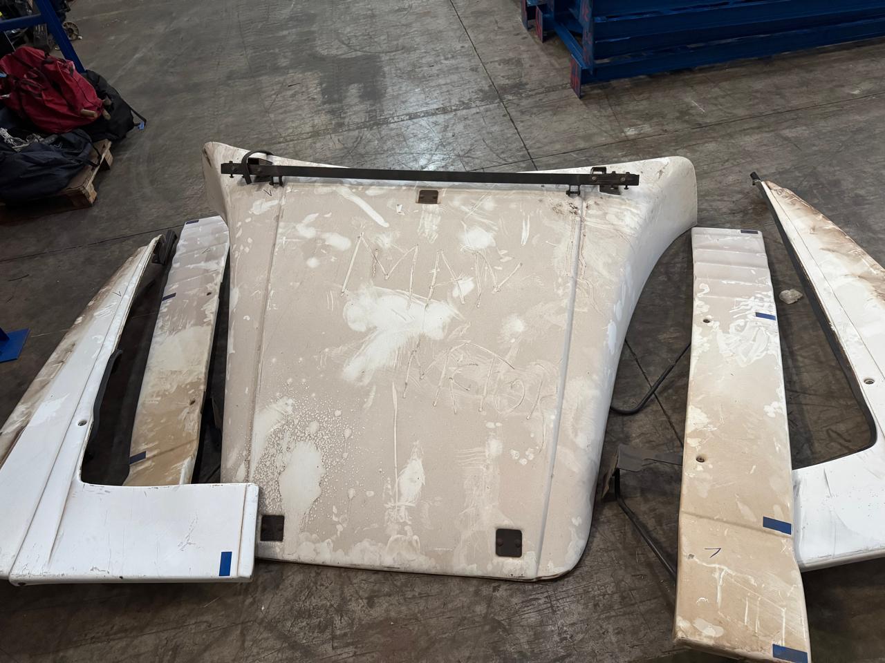 DEFLETOR DE AR MAN/VOLKSWAGEN METEOR (AEROFOLIO CABINE) - Imagem 4