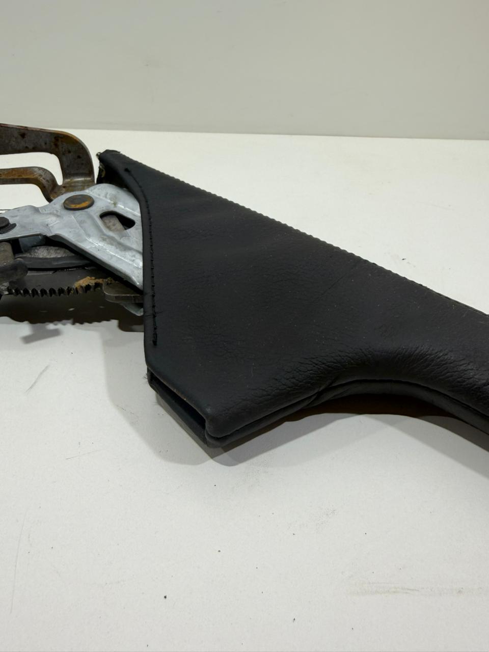 Alavanca Freio Mão VW Golf 1J0947561 - Imagem 4