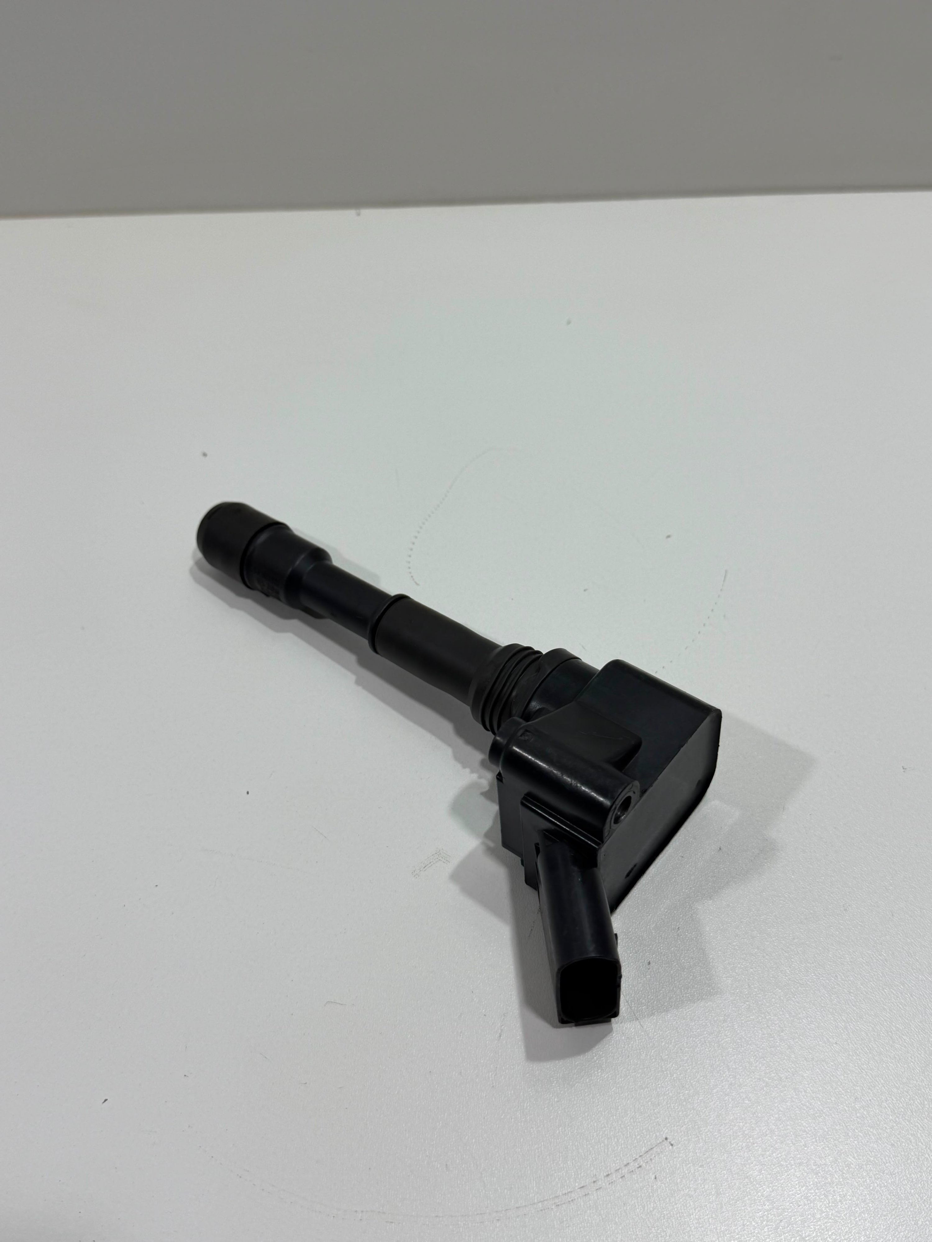 Bobina de Ignição Audi A3 1.8 2013 2014 2015 06l905110c Orig