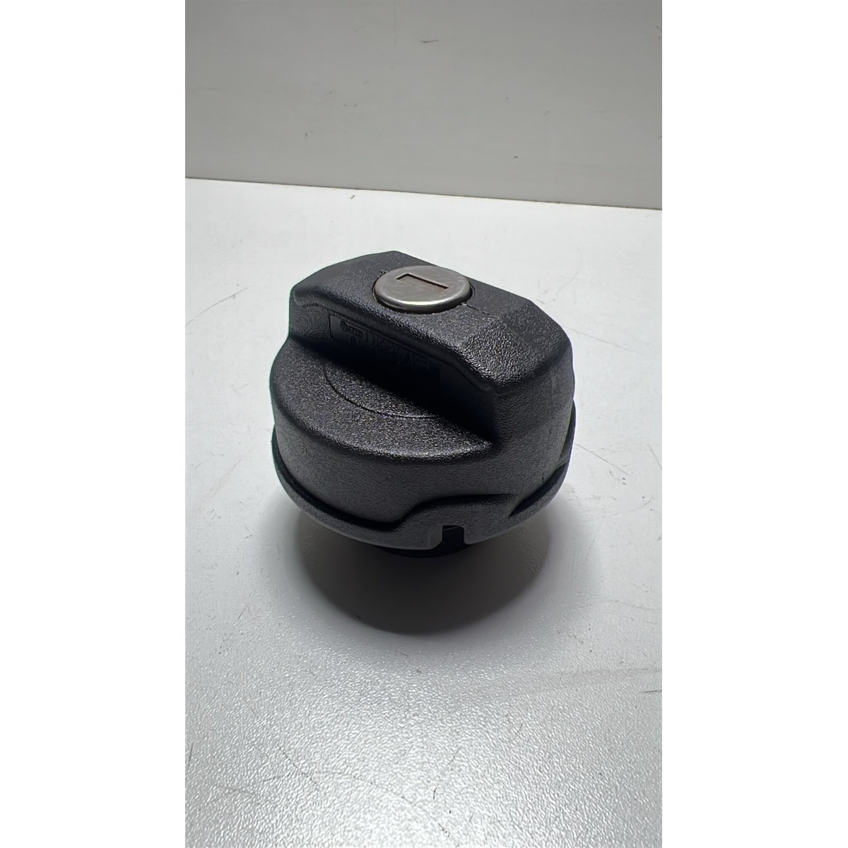 Tampa Tanque Combustível Vw Up 2015 1h0201553 Preto 2015 - Imagem 1
