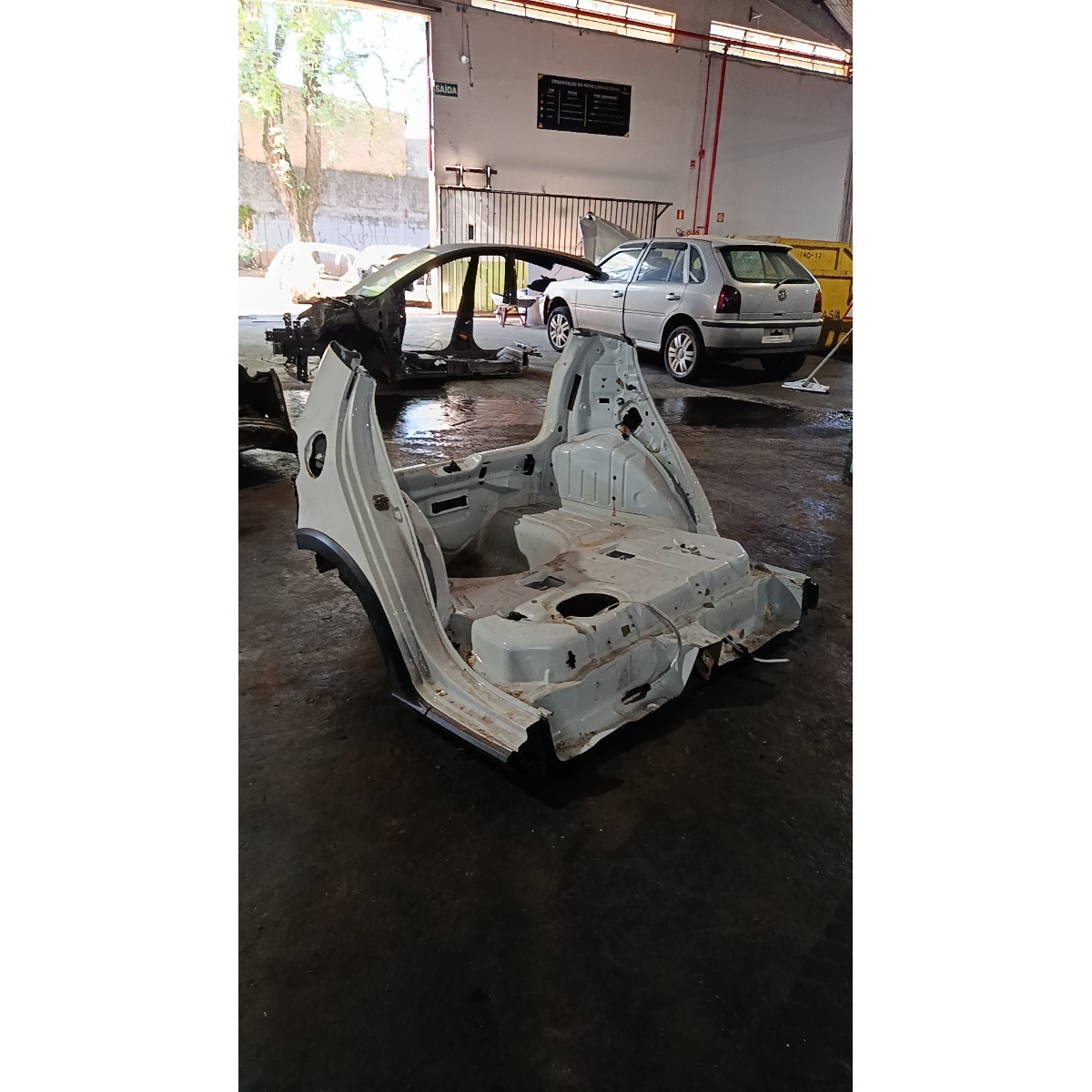 TRASEIRA BAIXA VW CROSSFOX - Imagem 4
