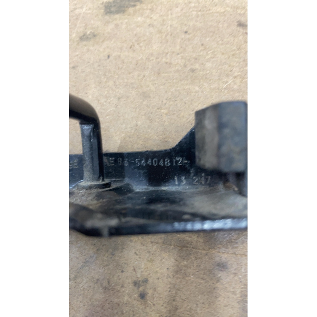 Batente Fechadura Porta Malas Ford New  Fiesta - Imagem 3