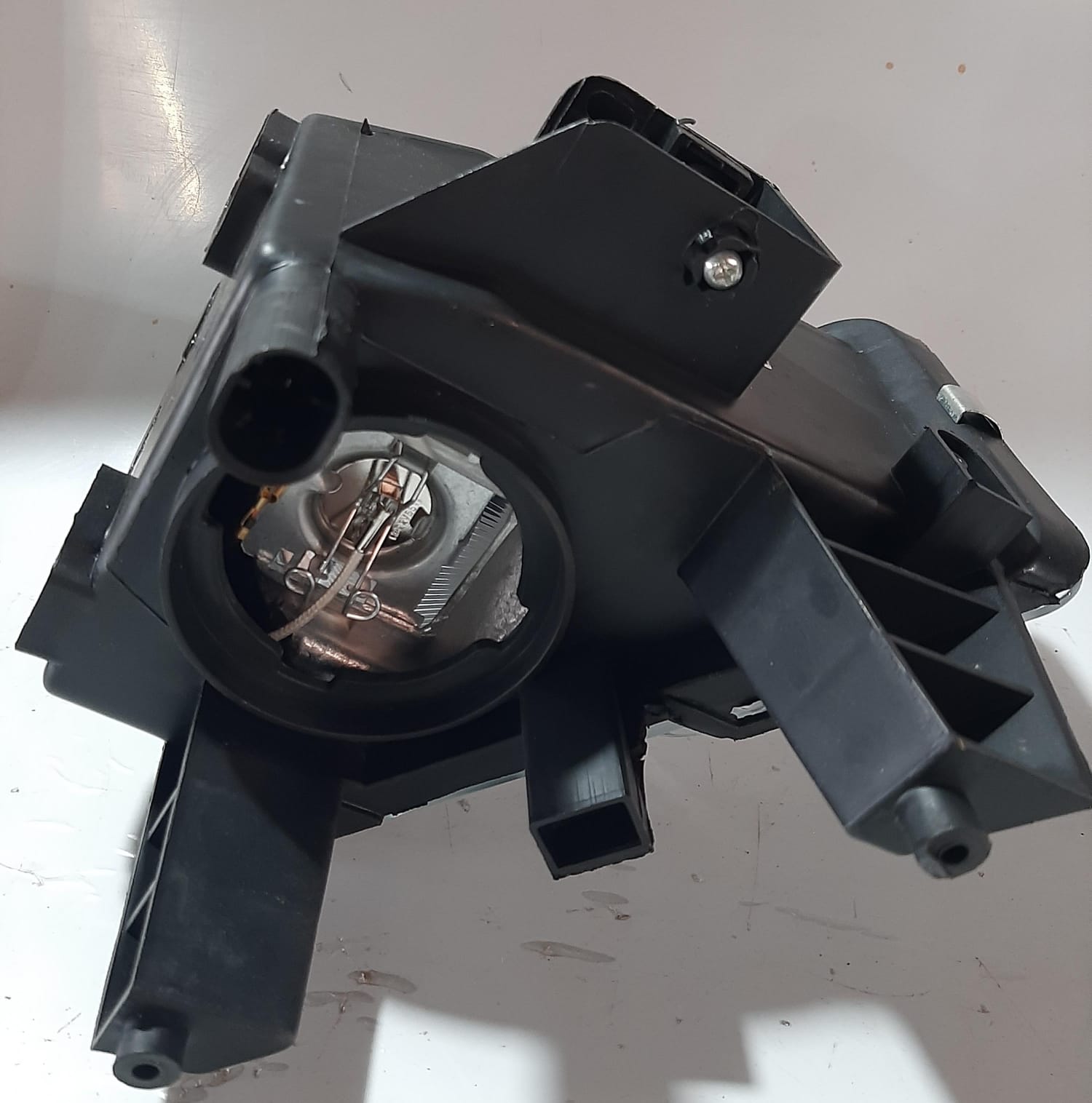 FAROL AUXILIAR MONTANA 2011/2016 LADO ESQUERDO NOVO - Imagem 3