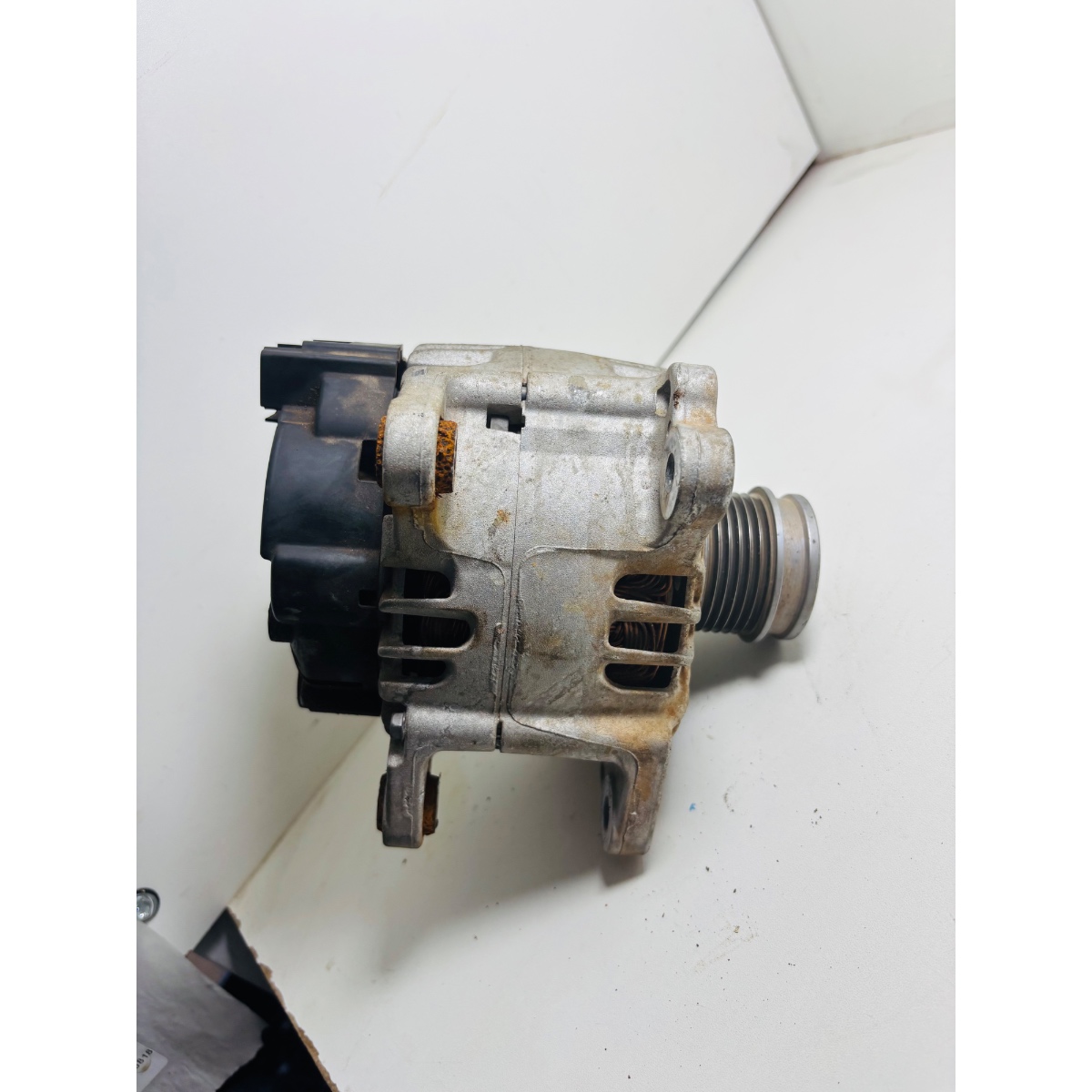 Alternador Volkswagen Polo TSI 04E903015G - Imagem 2
