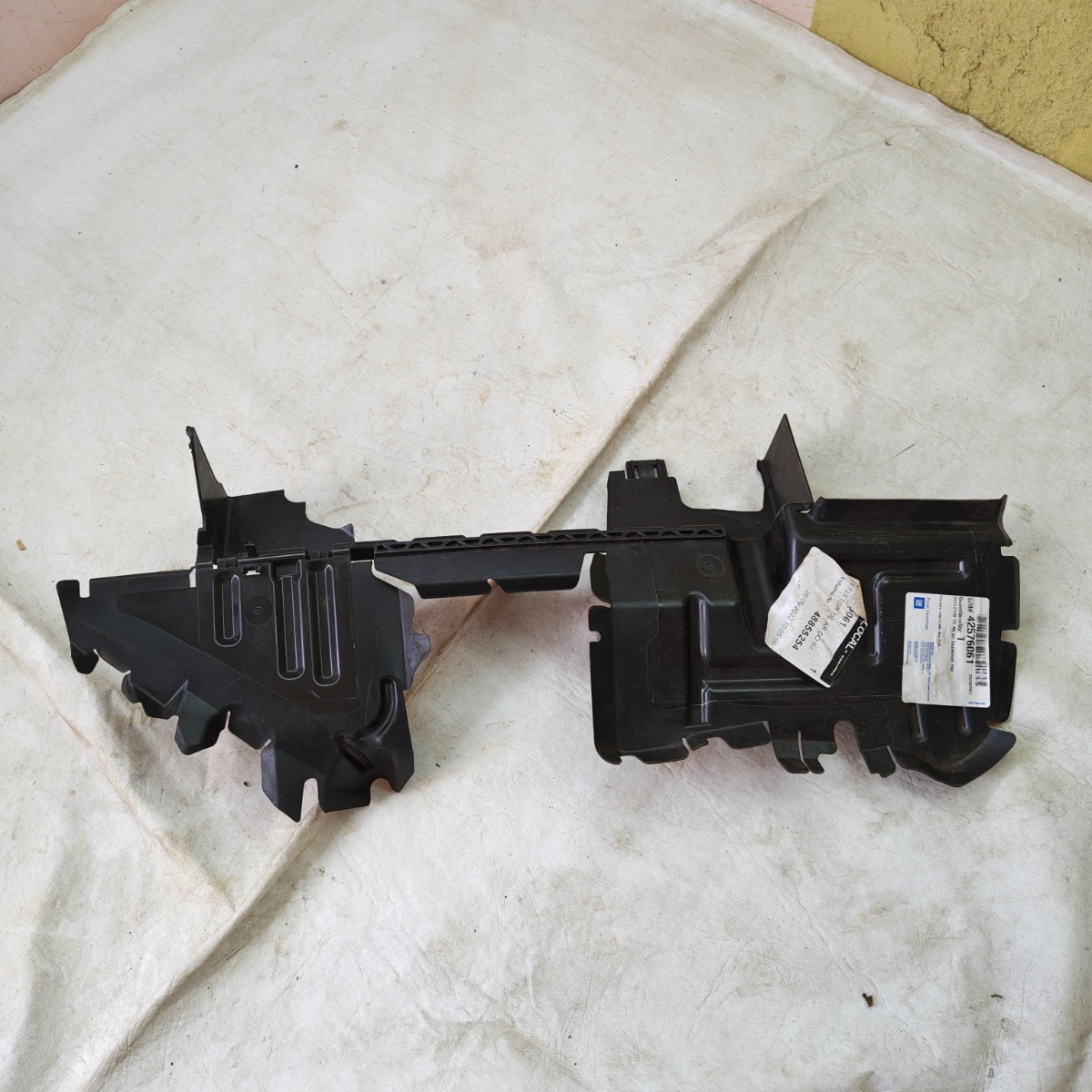 Defletor Radiador Gm Cruze Direito 2020/2023  42576061 - Imagem 3