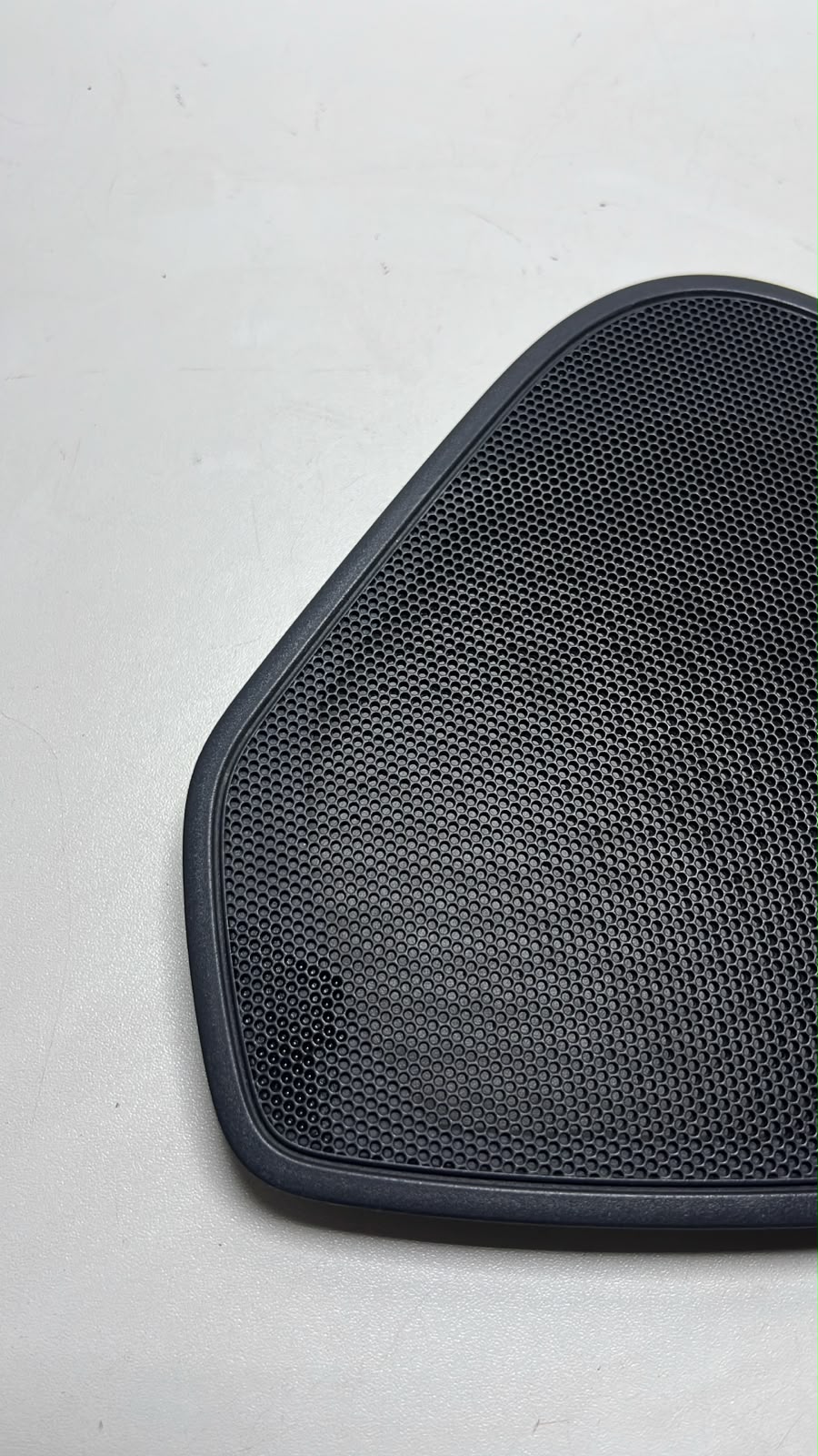 Tela Auto Falante Preto Porta Trás Direita Audi Q3 8u0035436 - Imagem 4