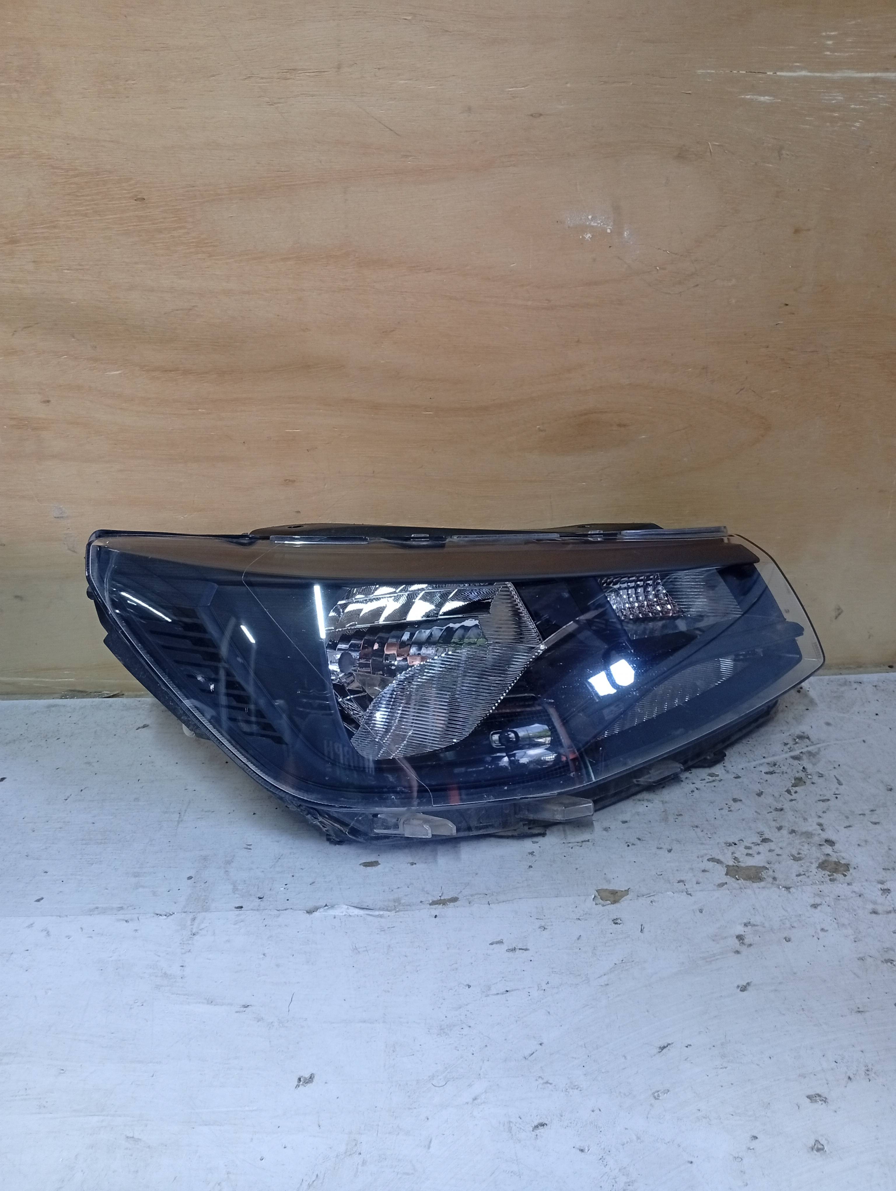 Farol Vw Saveiro G9 Ld
