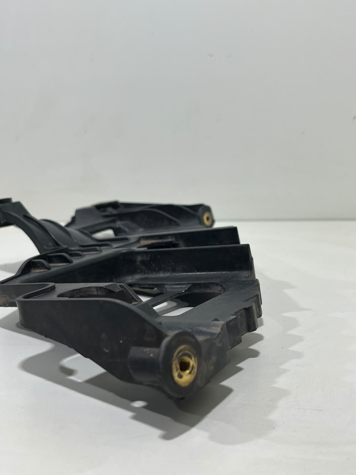 Guia Parachoque Diant Esq Jetta Variant 10/13 5K0807227A - Imagem 4