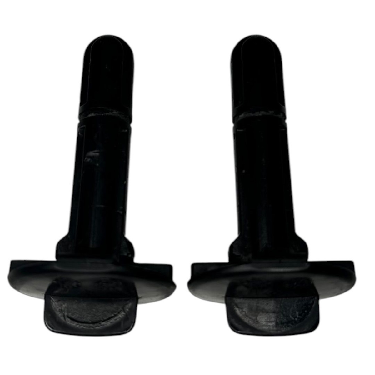 Pino Trava Radiador Sandero Logan Duster - Imagem 3