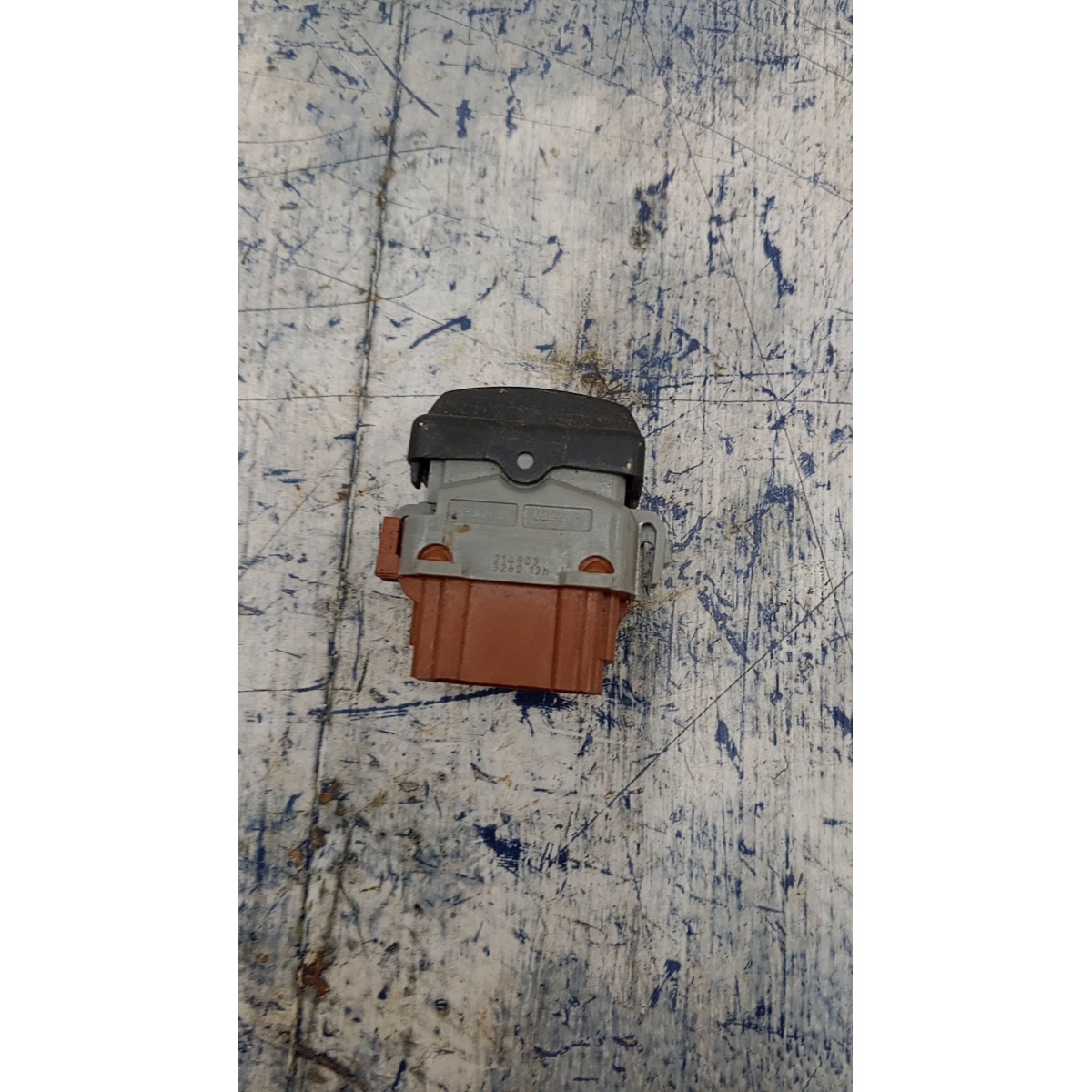 Botão Sensor Estacionamento Duster - Imagem 2