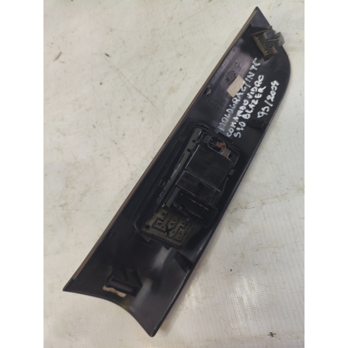 Mold Comando Vidro Bloqueio Dir S10 Blazer 95/11 Gm 15998618 - Imagem 6