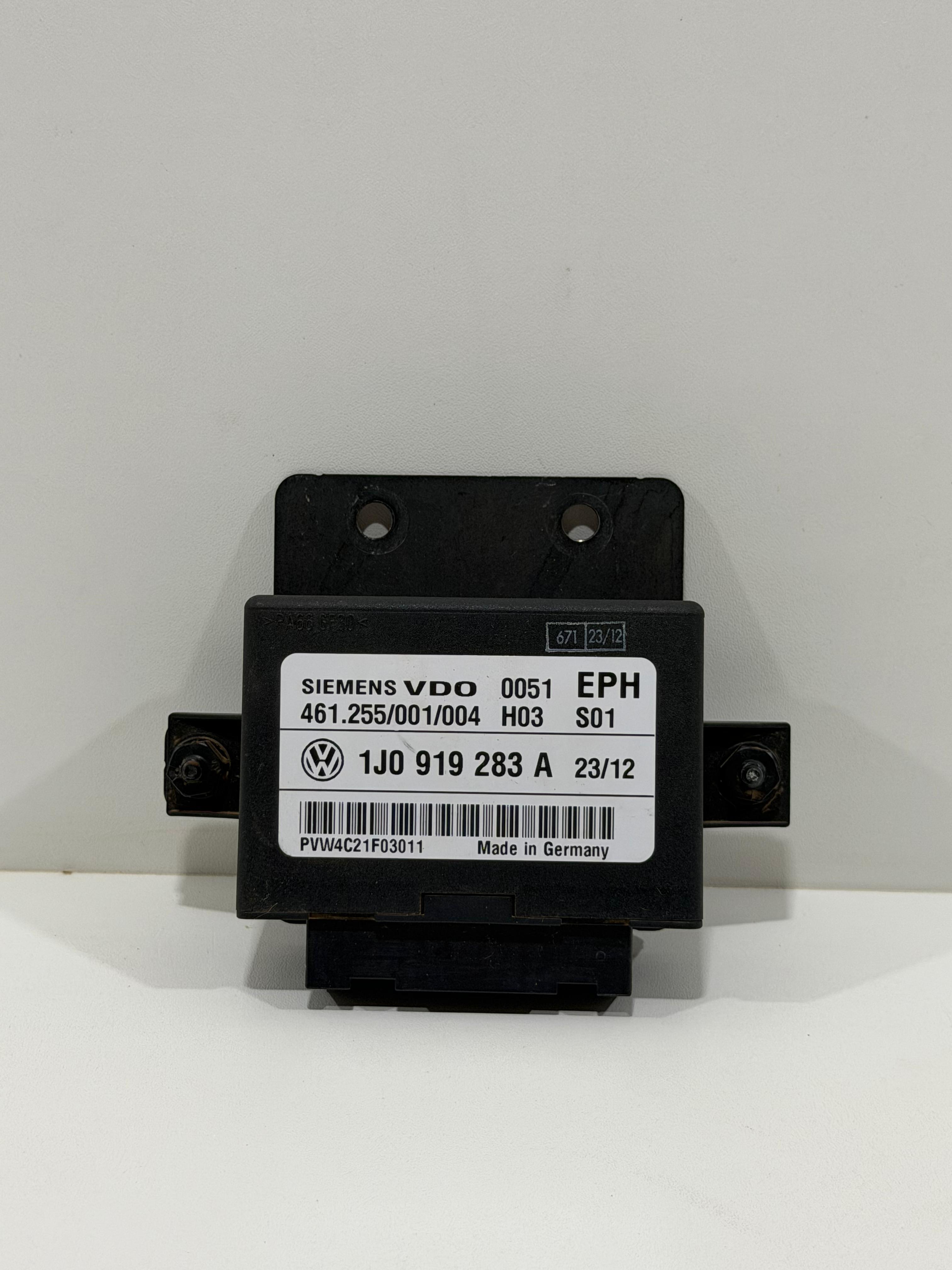 Modulo De Sensor De Estacionamento Tras. VW Golf 1J0919283A