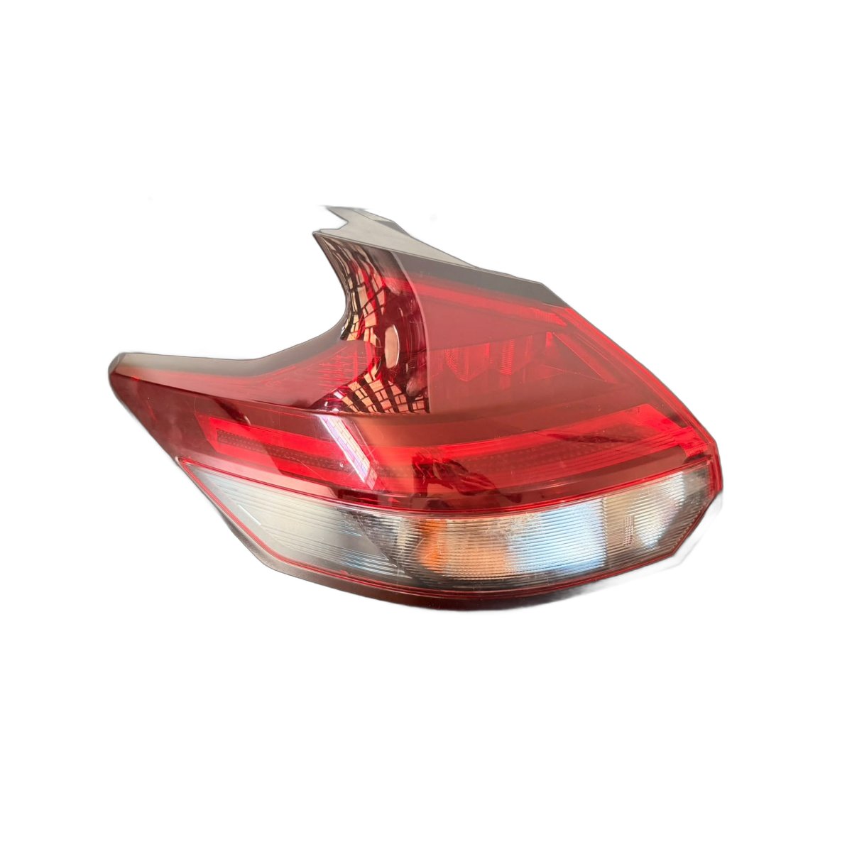 Lanterna Da Nissan Kicks Esquerda 2022 2023 2024 Led Esquerdo/motorista Vermelho - Imagem 1