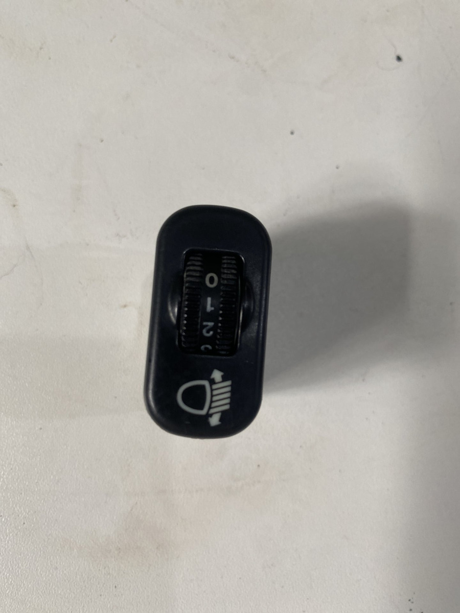 Interruptor Regulagem Farol Sprinter 2006/2011 - Imagem 2
