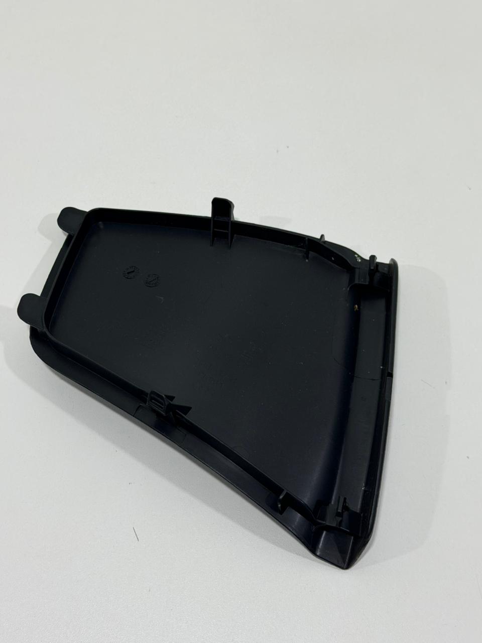 Acabamento Esquerdo Porta Malas Audi A3 8V4867657 - Imagem 4