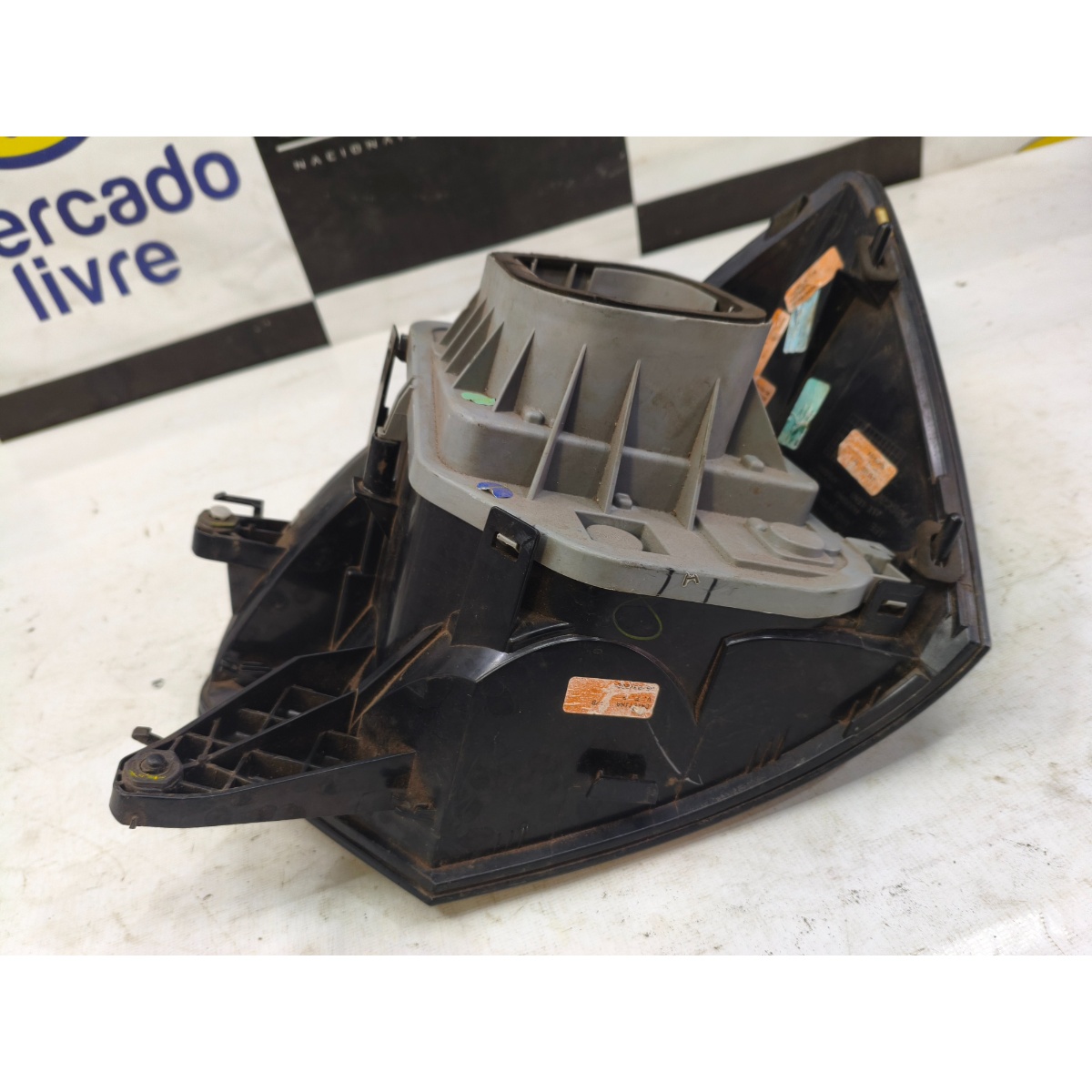 Lanterna Traseira Esquerda Polo Track Mpi Tsi 23 A 26 6Ea945 - Imagem 9