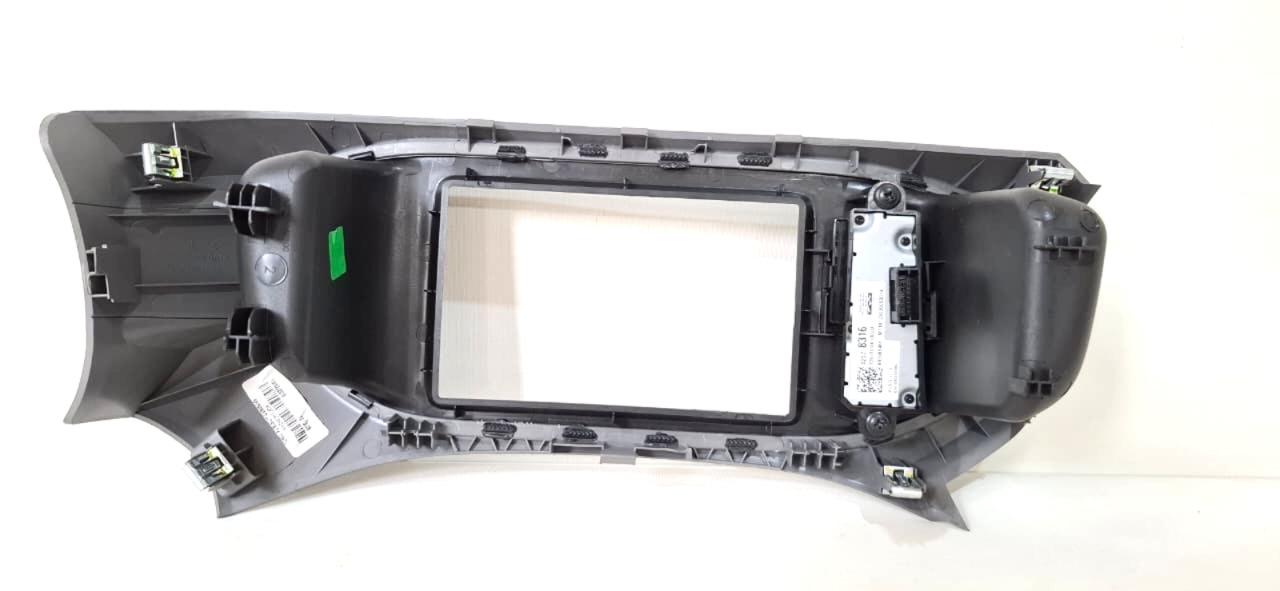 Moldura Central Chevrolet Onix 2013-2019 - Imagem 2